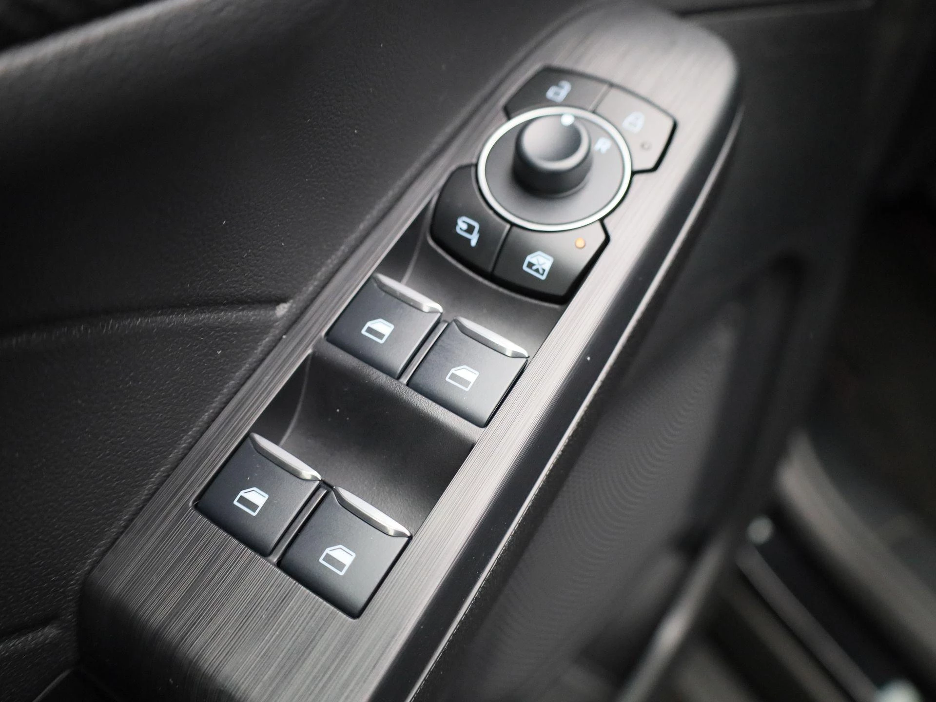 Ford-Kuga-image-34