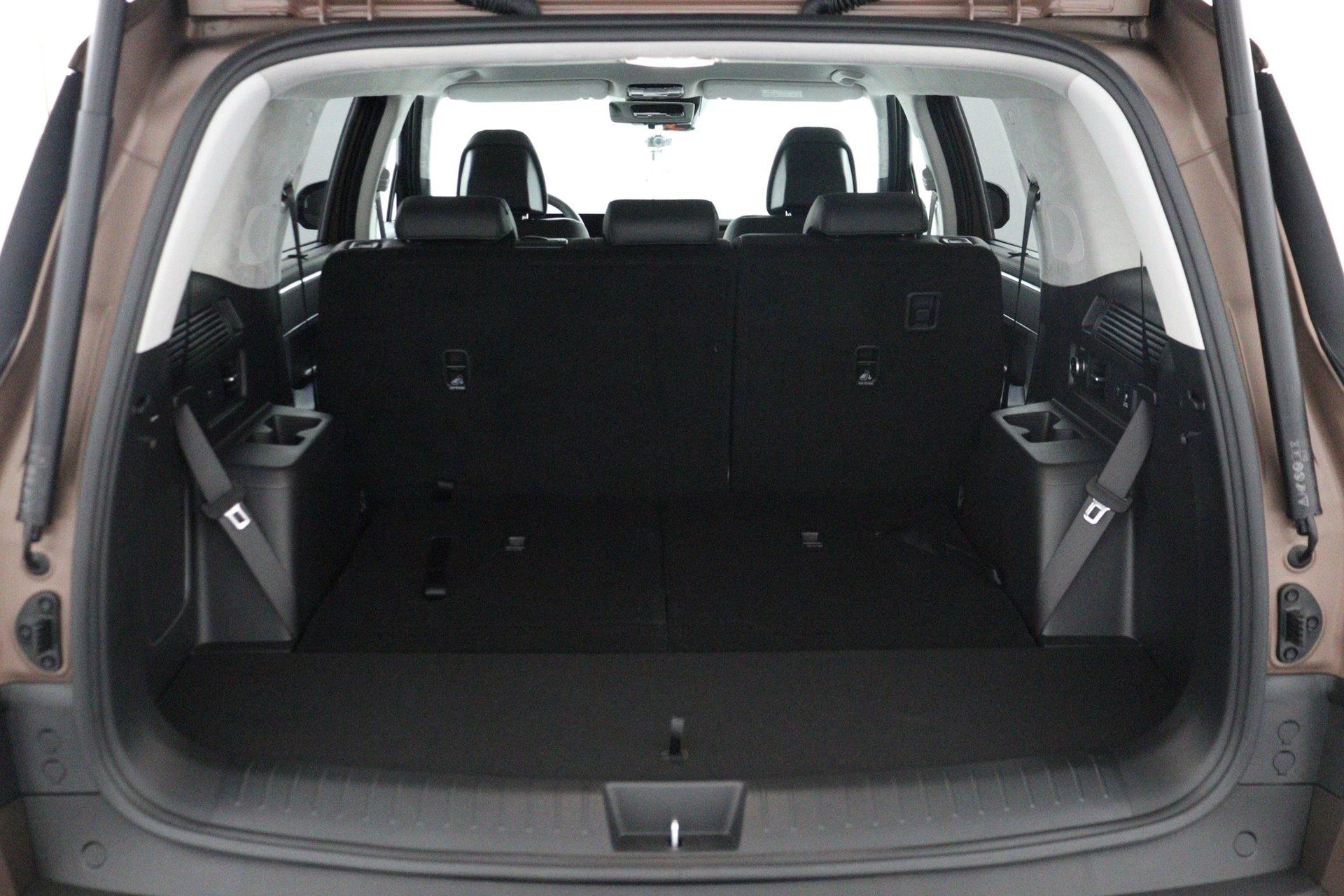 Hyundai-Santa Fe-image-32