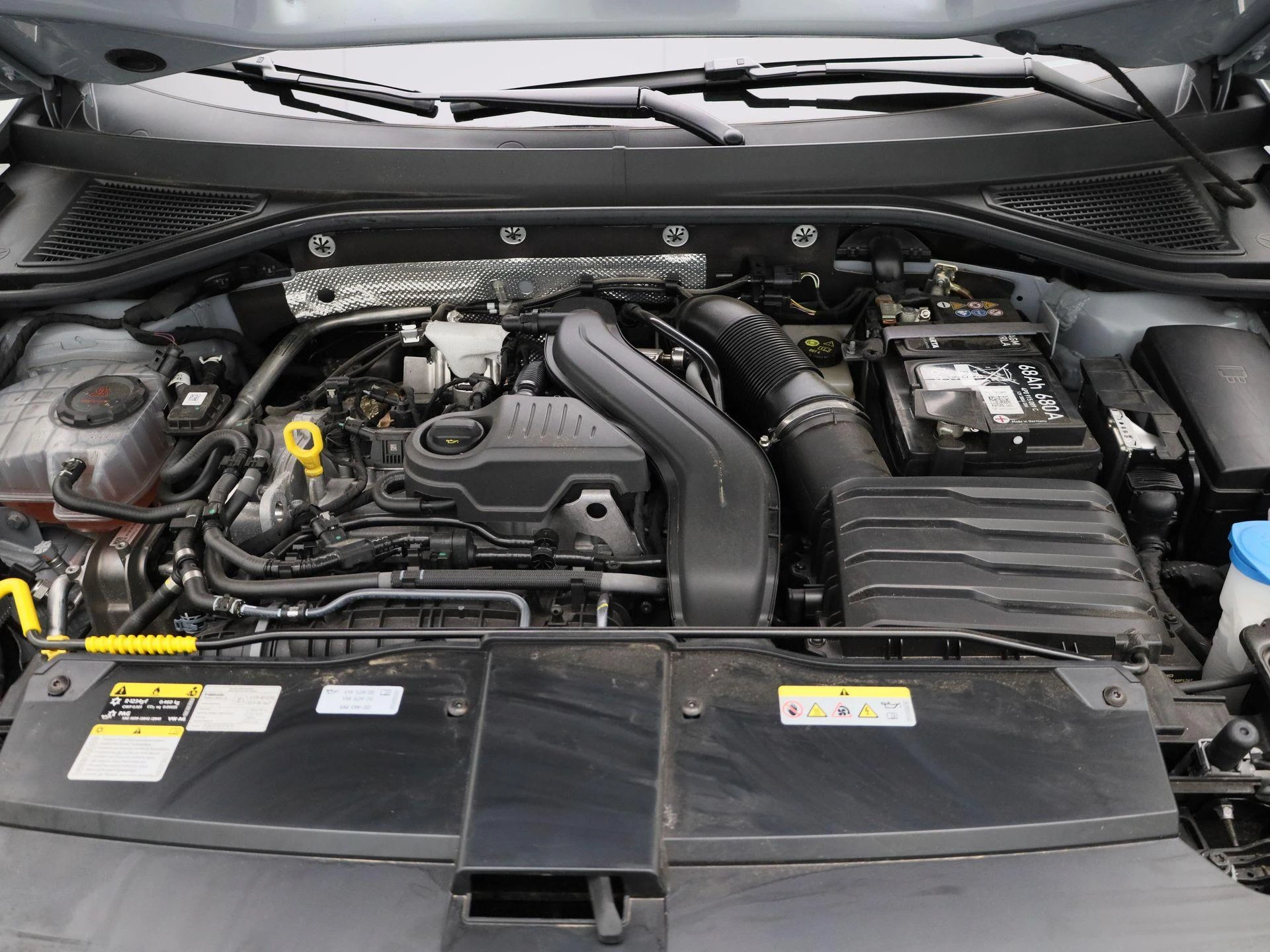 Volkswagen-T-Roc-image-37