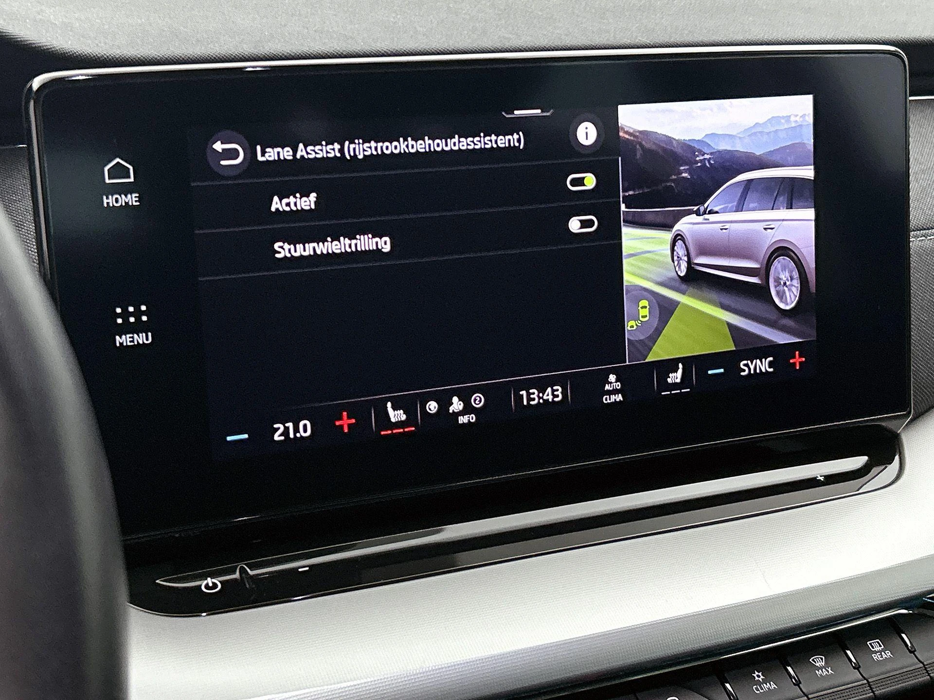 Škoda-Octavia-image-11