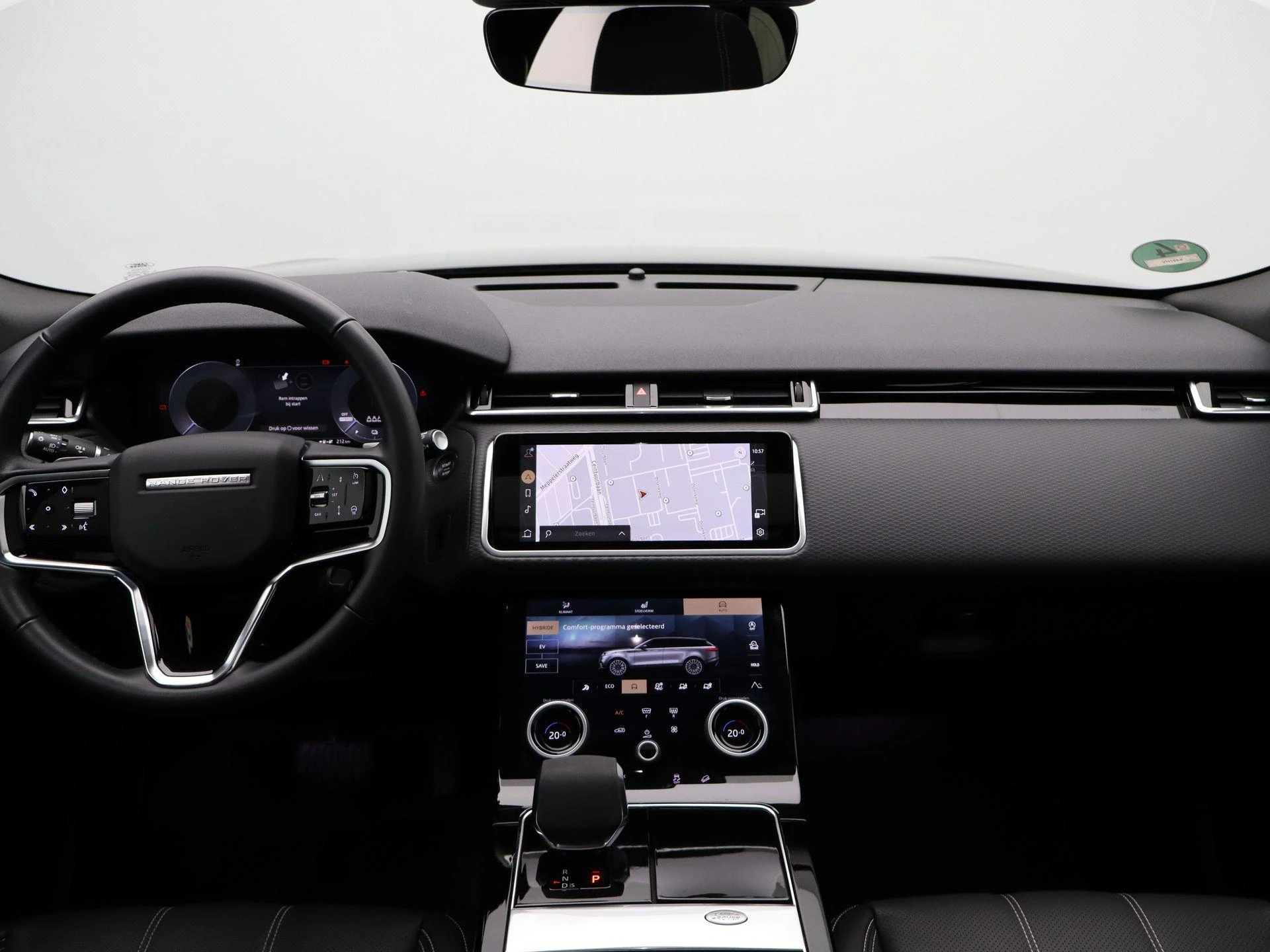 Land Rover-Range Rover Velar-image-35