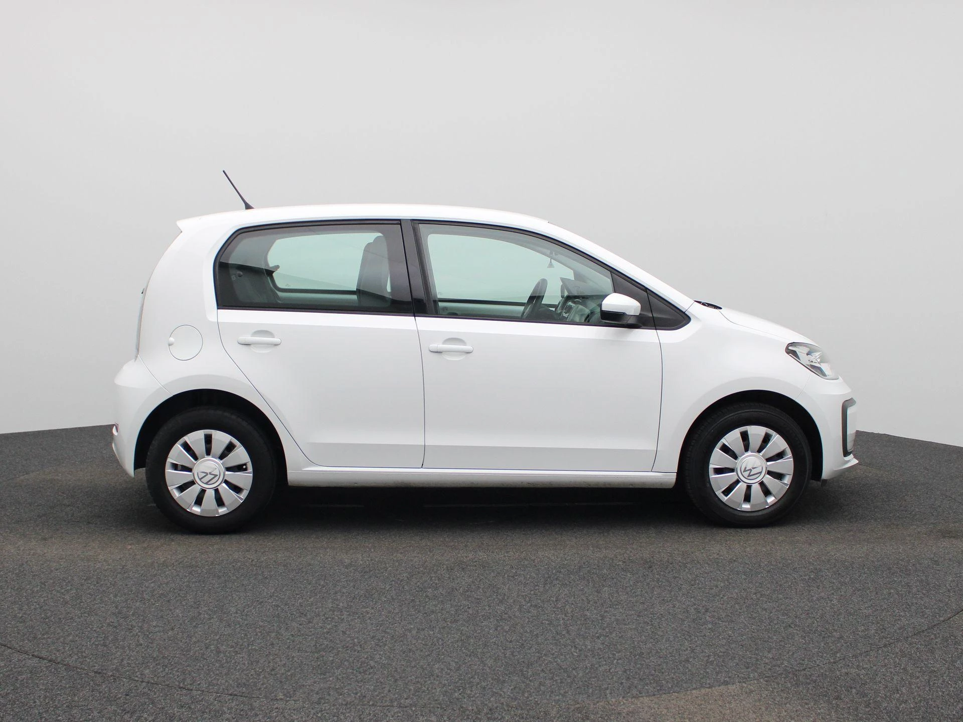 Volkswagen-up!-image-7