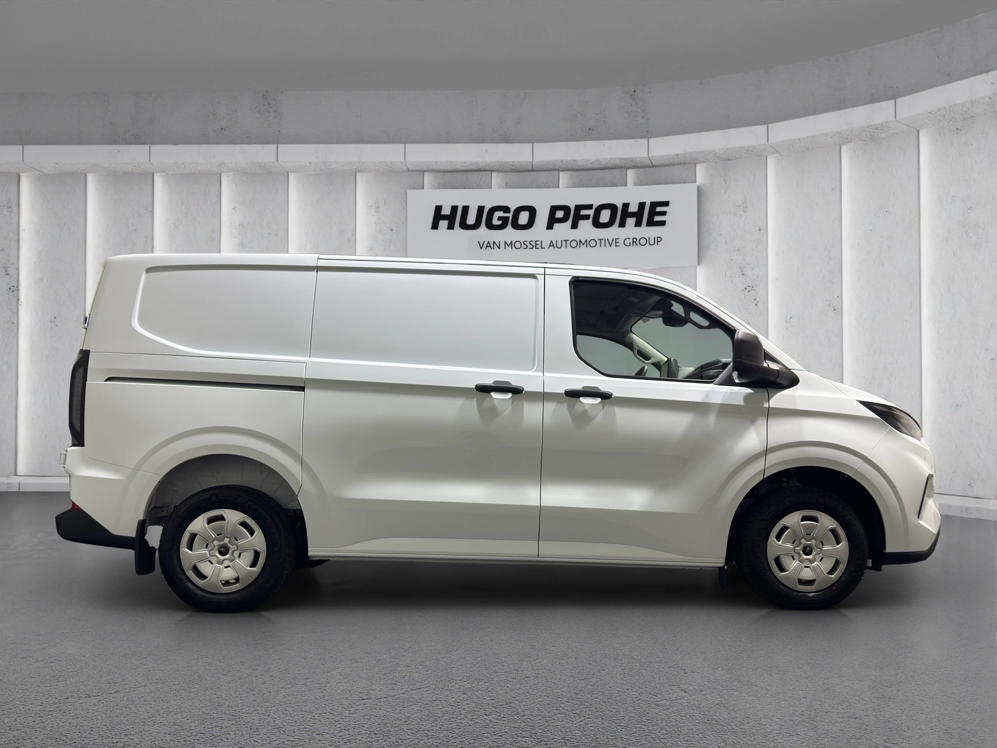Ford-Transit Custom-image-5