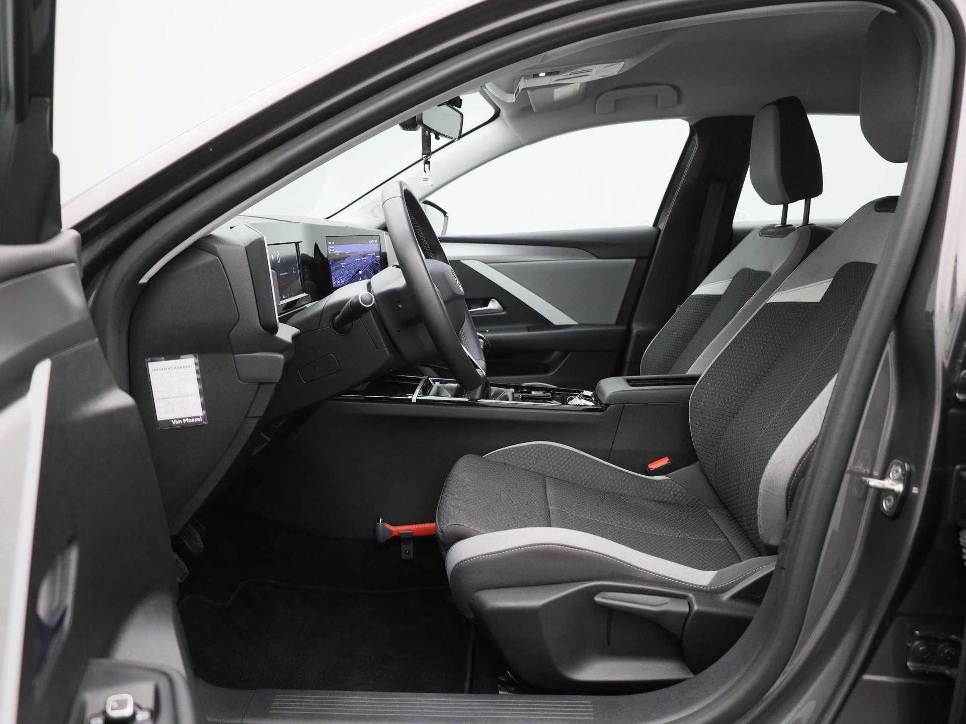 Opel-Astra-image-10