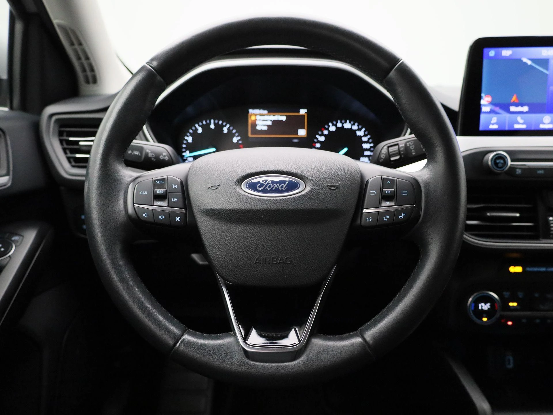 Ford Focus Titanium 1.0 EcoBoost Hybrid