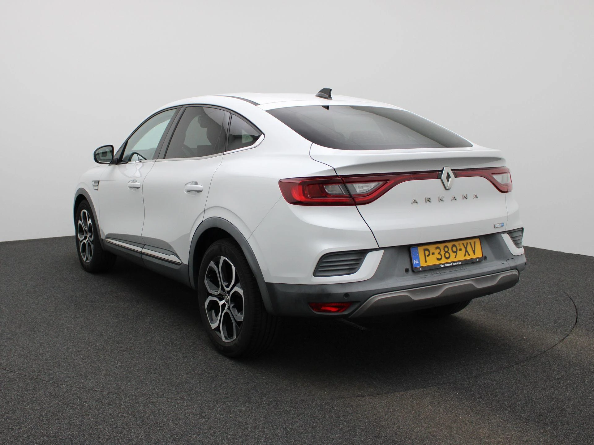 Renault-Arkana-image-1