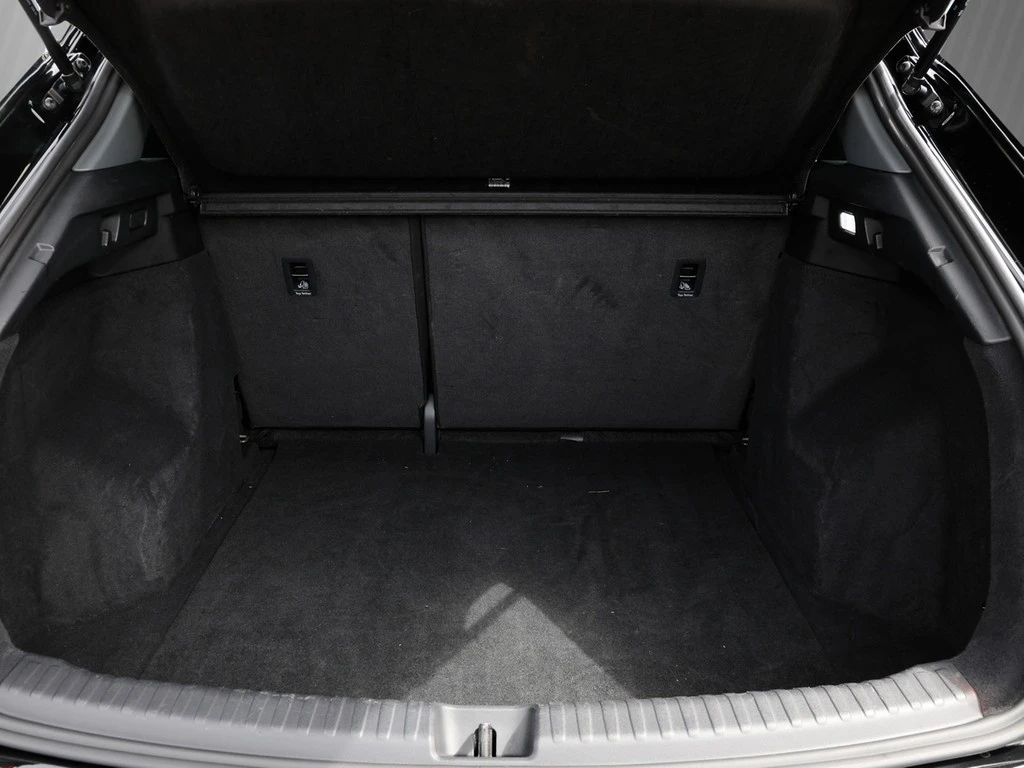 Audi-Q4 e-tron-image-12
