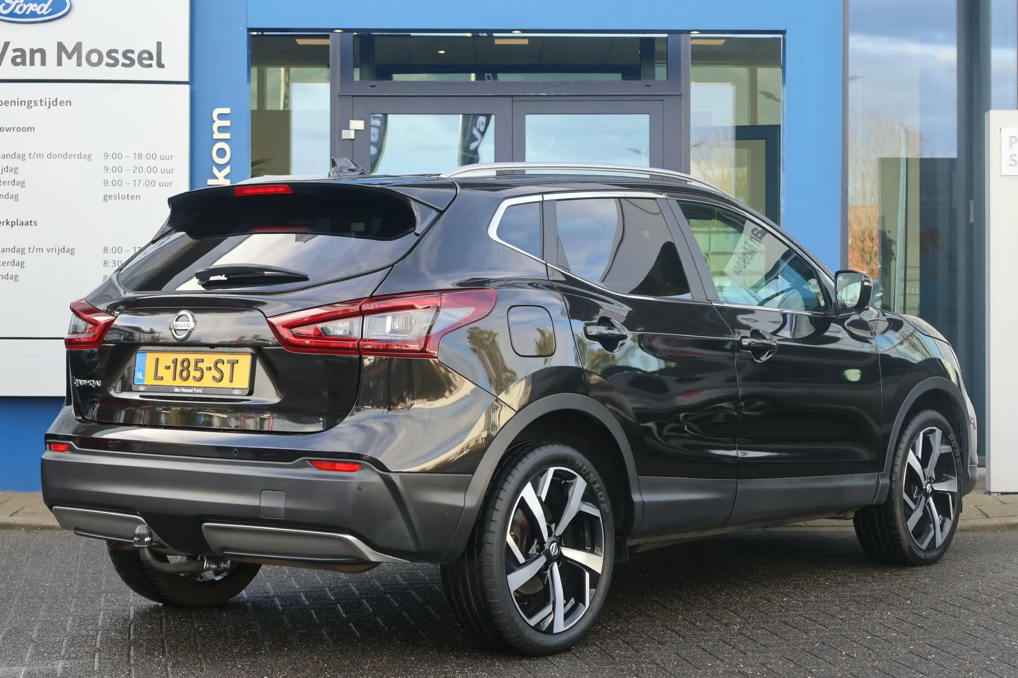 Nissan-QASHQAI-image-4