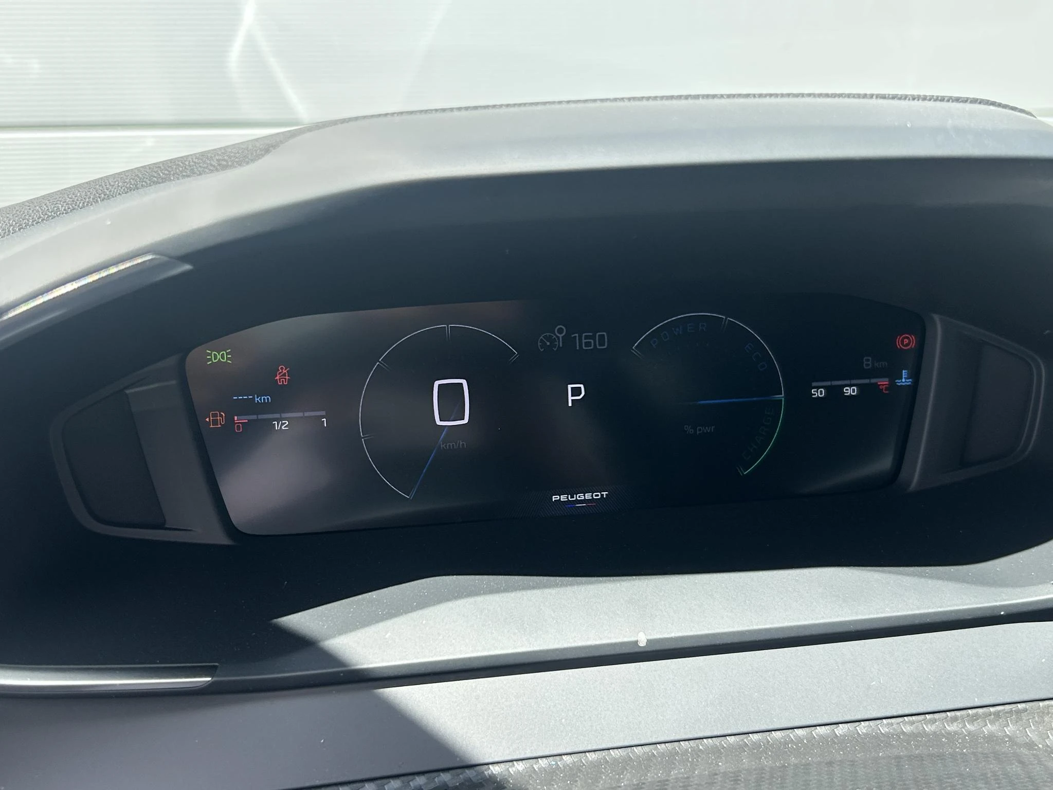 Peugeot-208-image-12