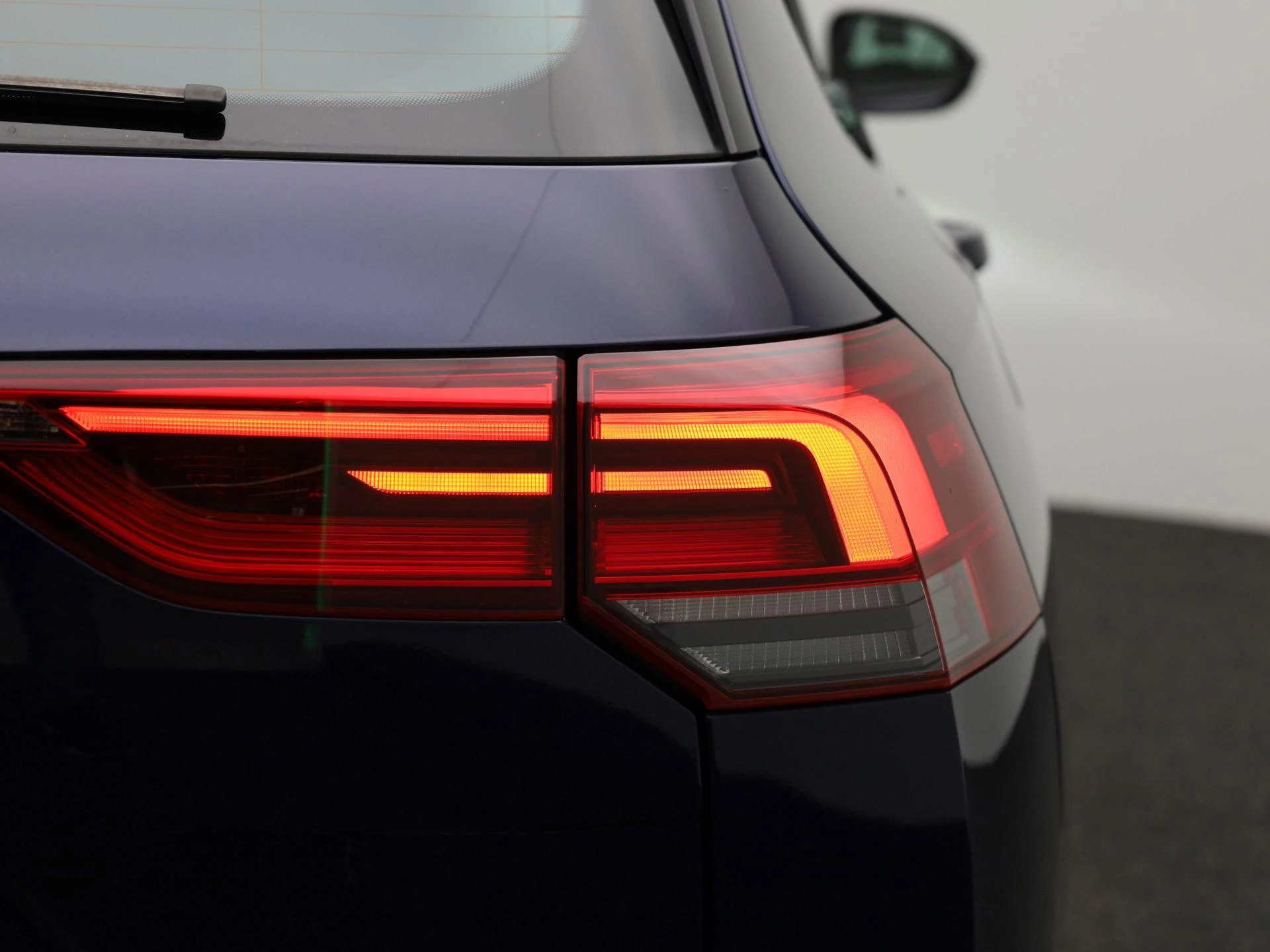 Volkswagen-Golf-image-40