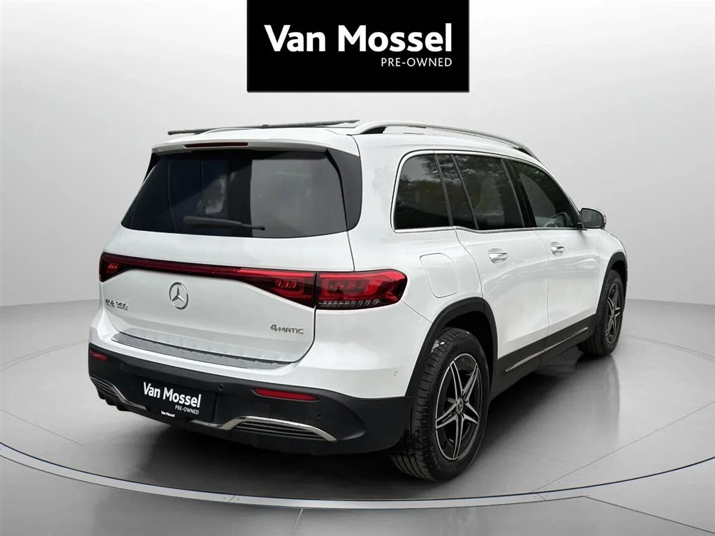 Mercedes-Benz-EQB-image-4