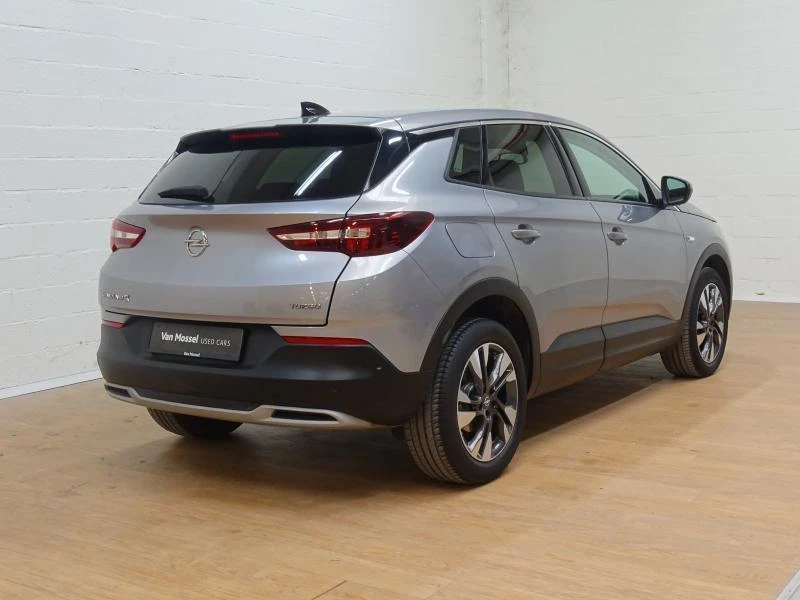 Opel-Grandland X-image-5