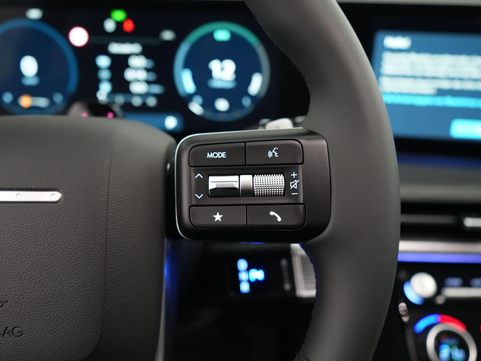 Hyundai-Santa Fe-image-14