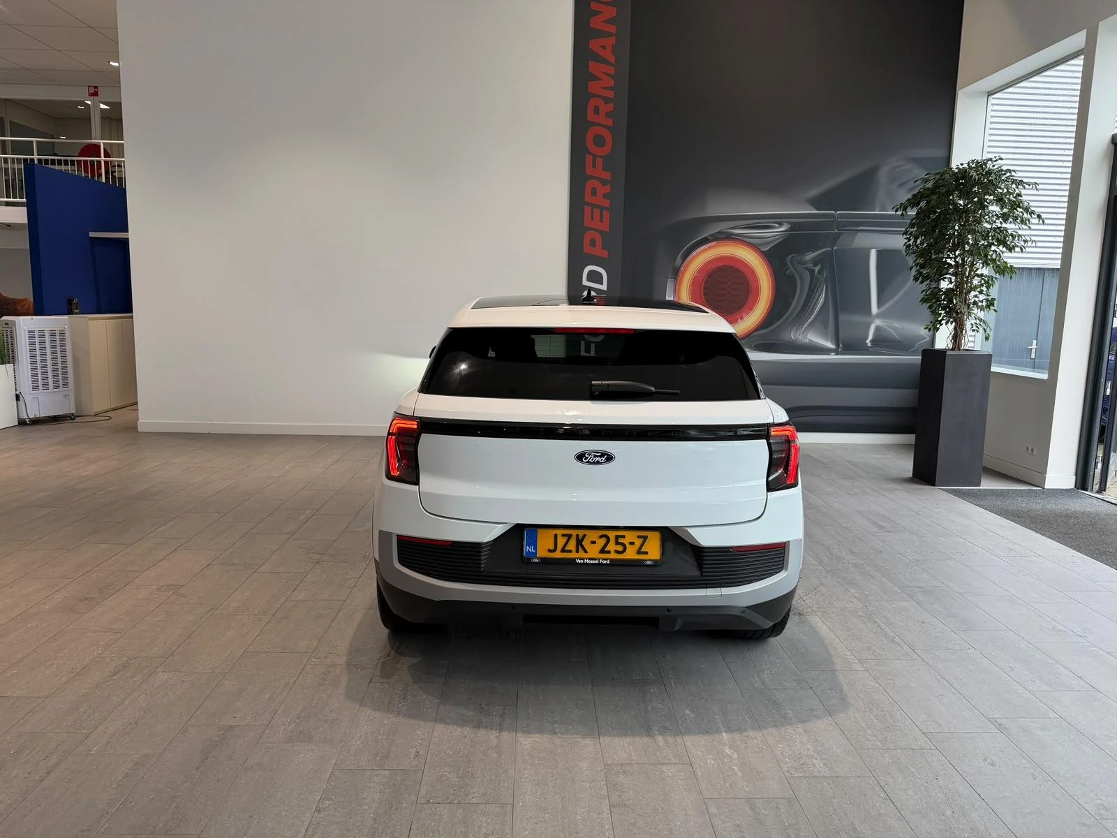 Ford-Explorer-image-4