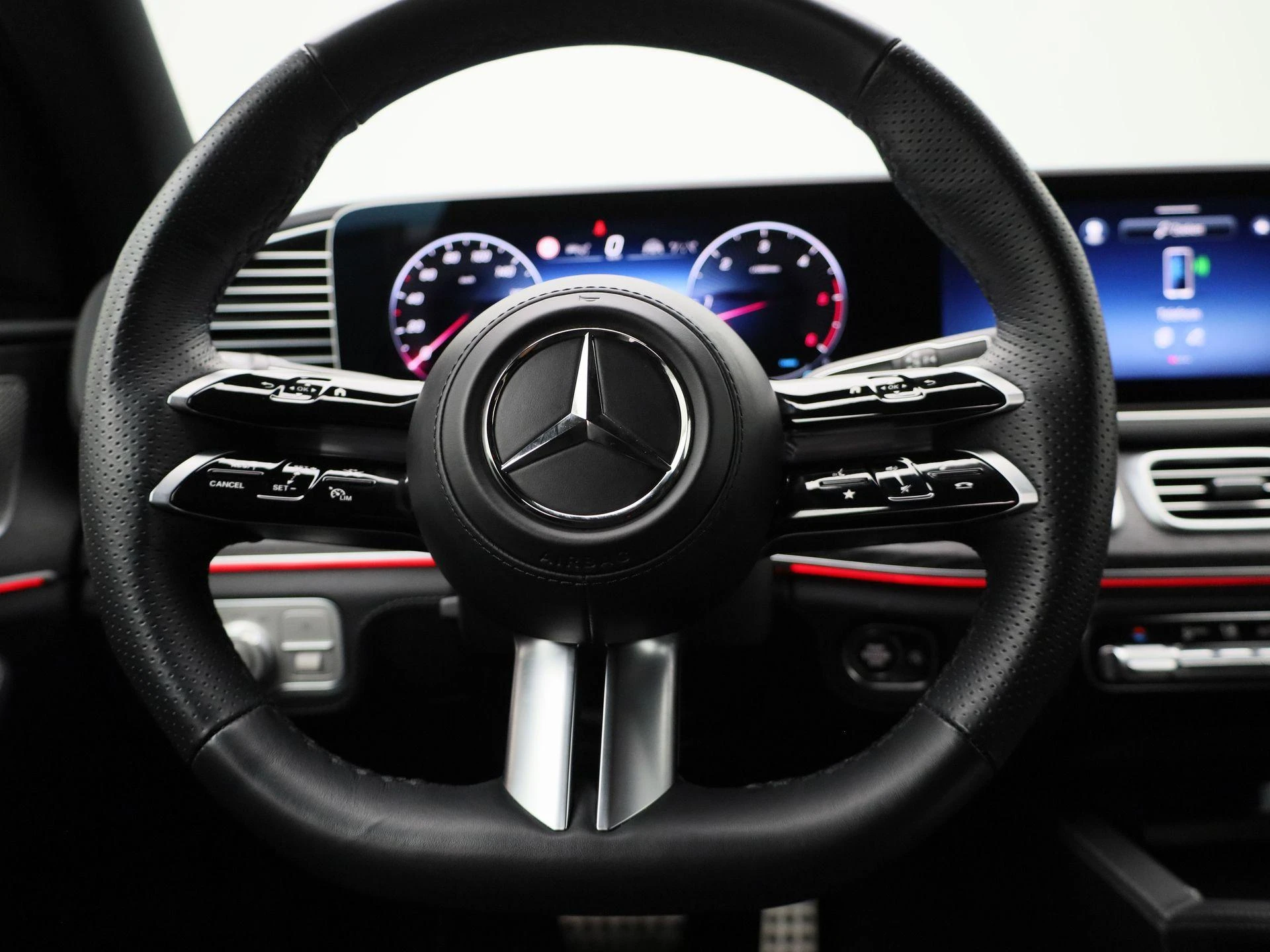 Mercedes-Benz-GLE-image-6