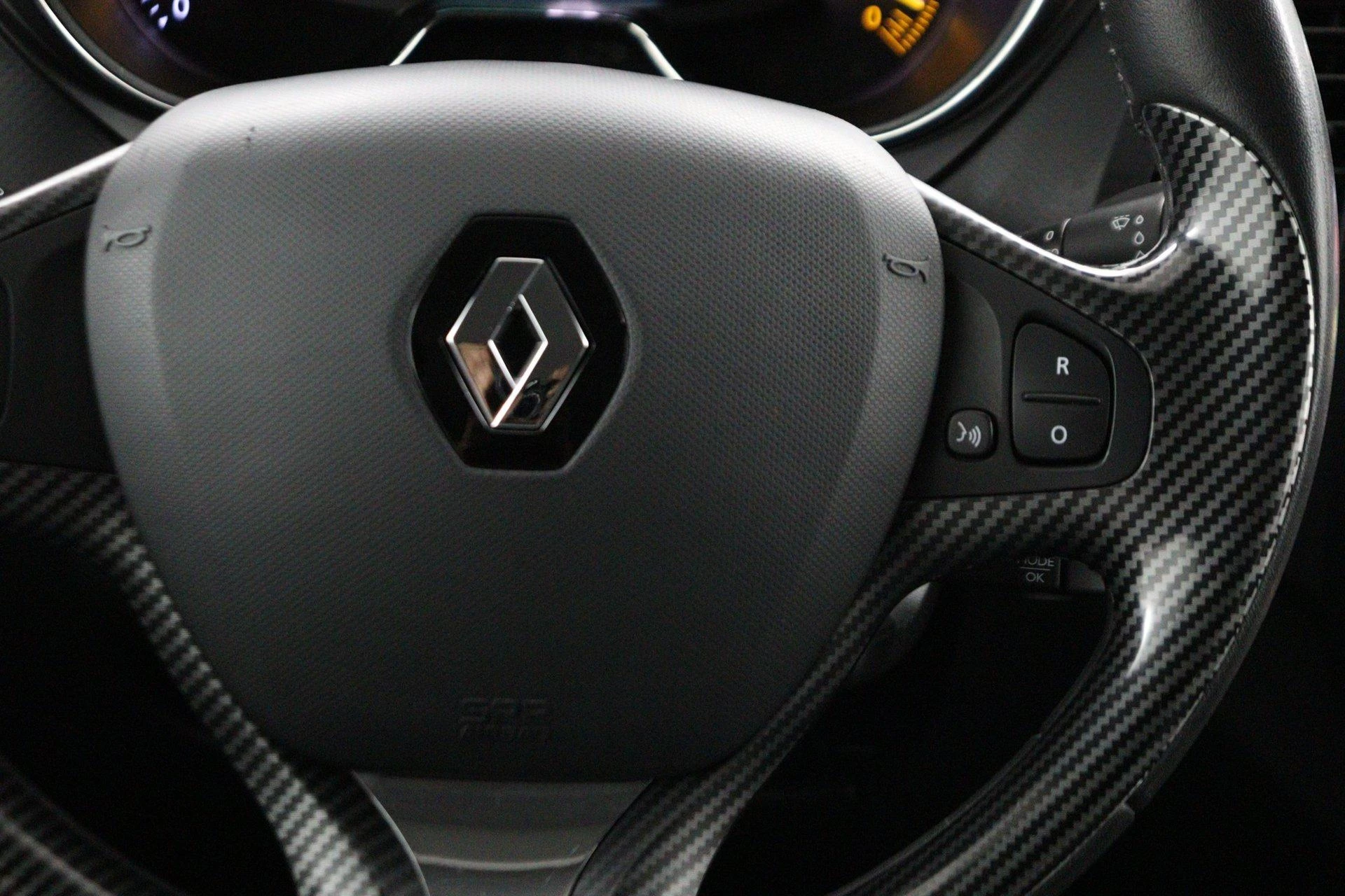 Renault-Captur-image-16