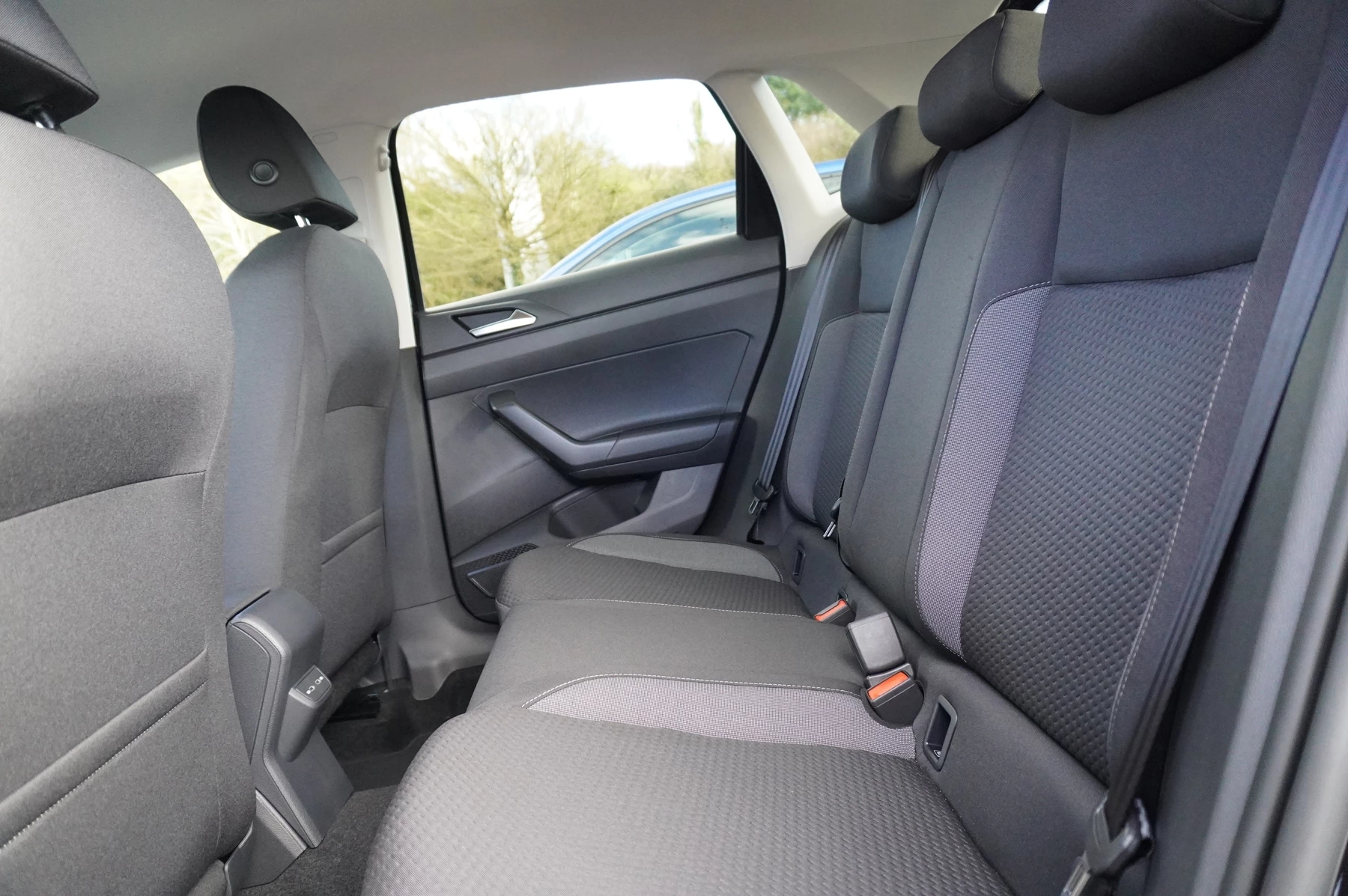Volkswagen-Polo-image-7