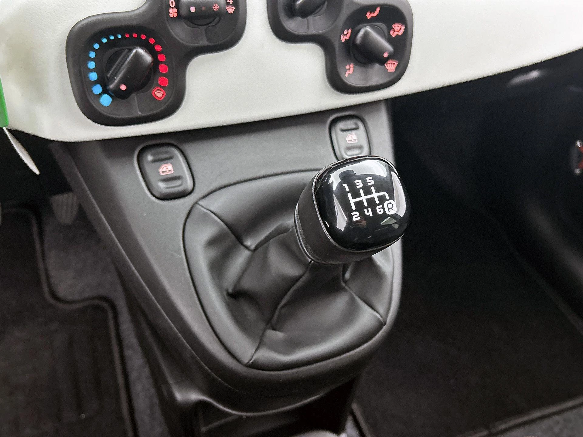 Fiat Panda 1.0 Hybrid Pandina