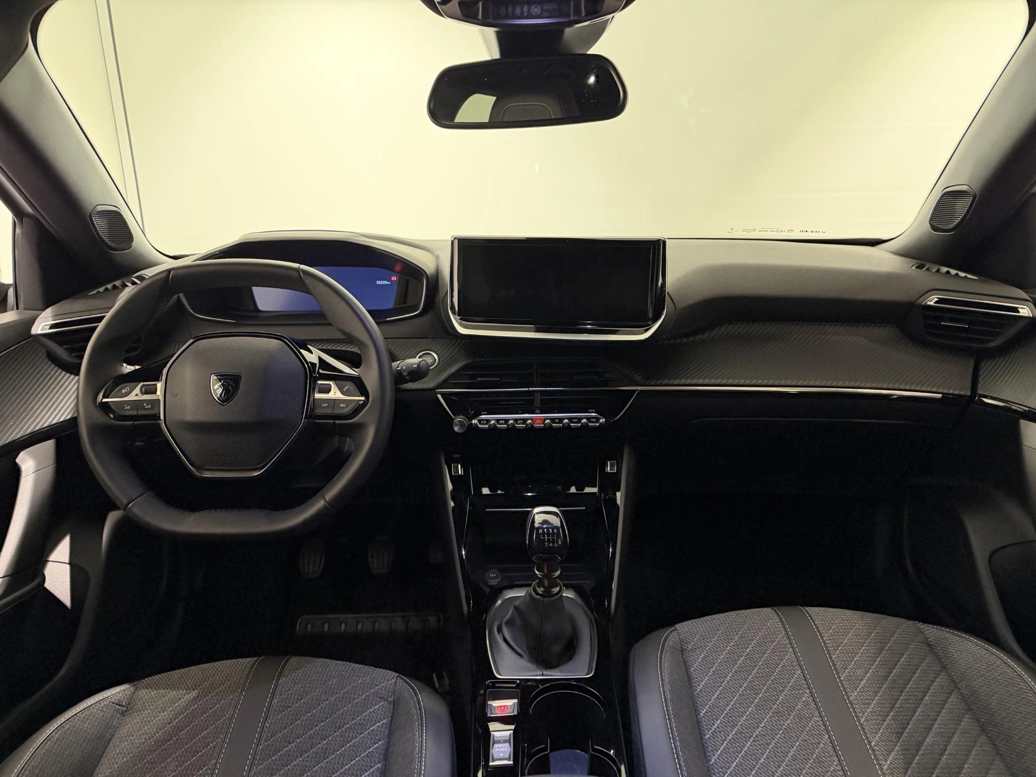 Peugeot-2008-image-18