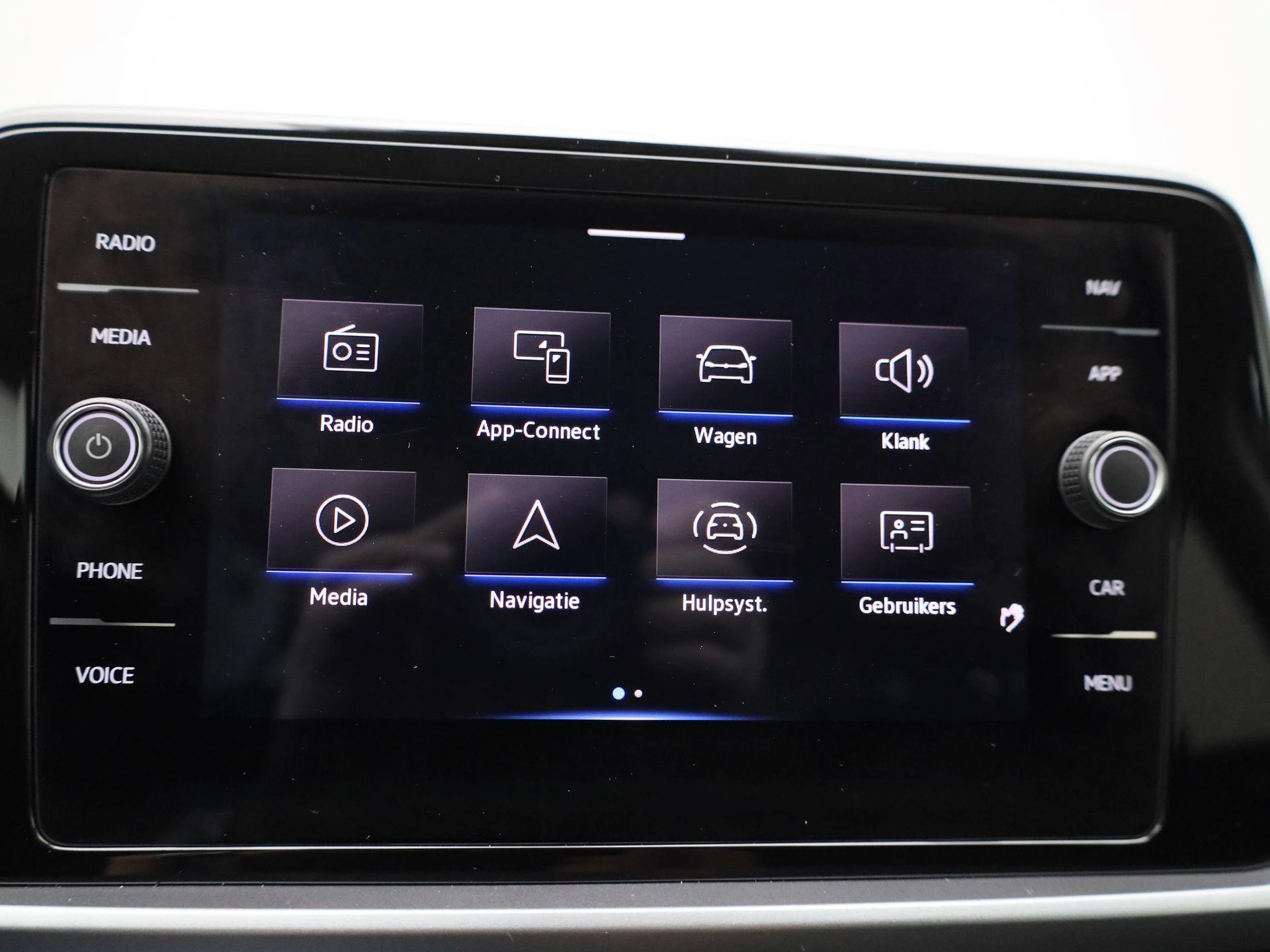Volkswagen-T-Roc-image-23