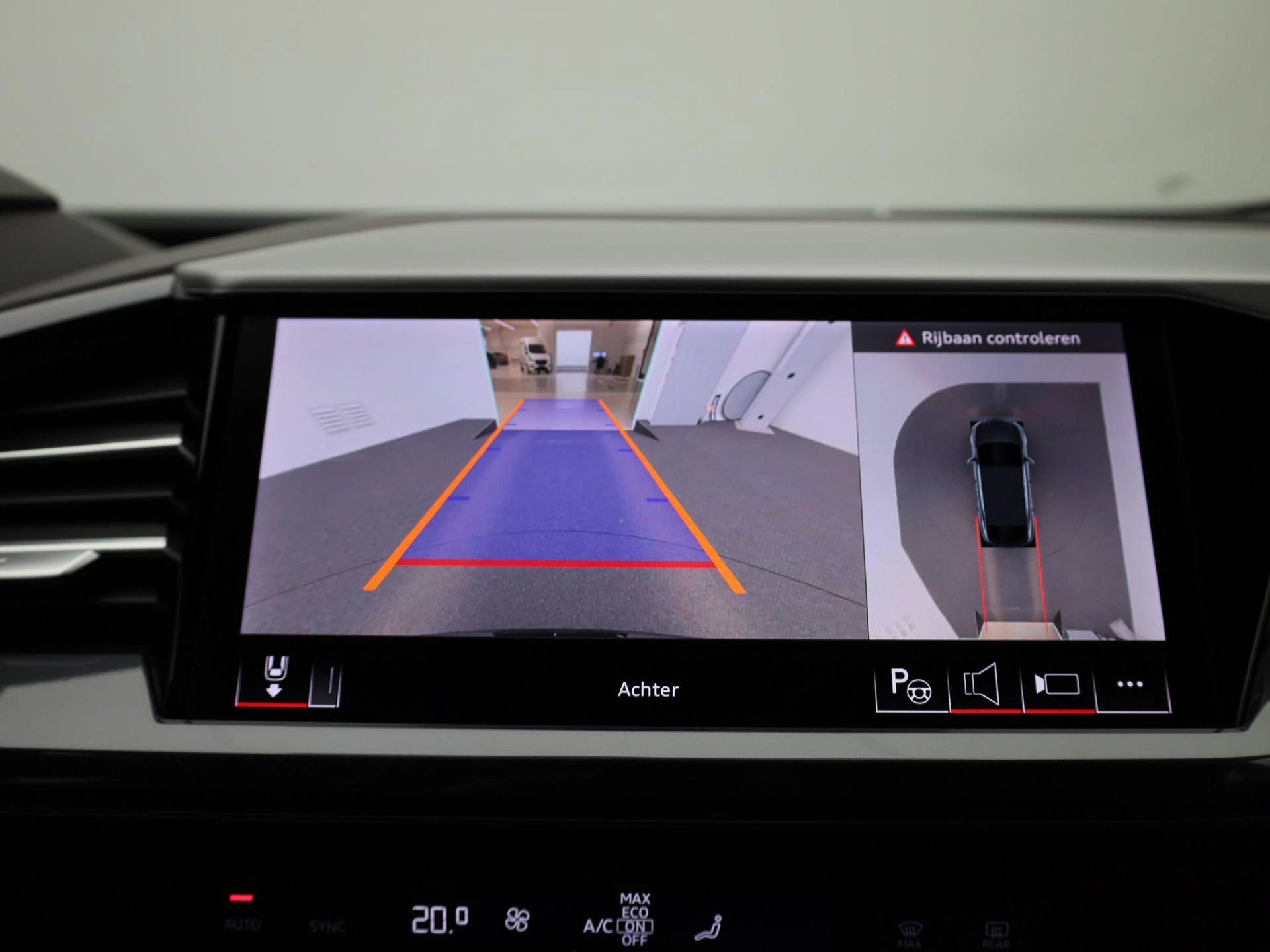 Audi-Q4 Sportback e-tron-image-46