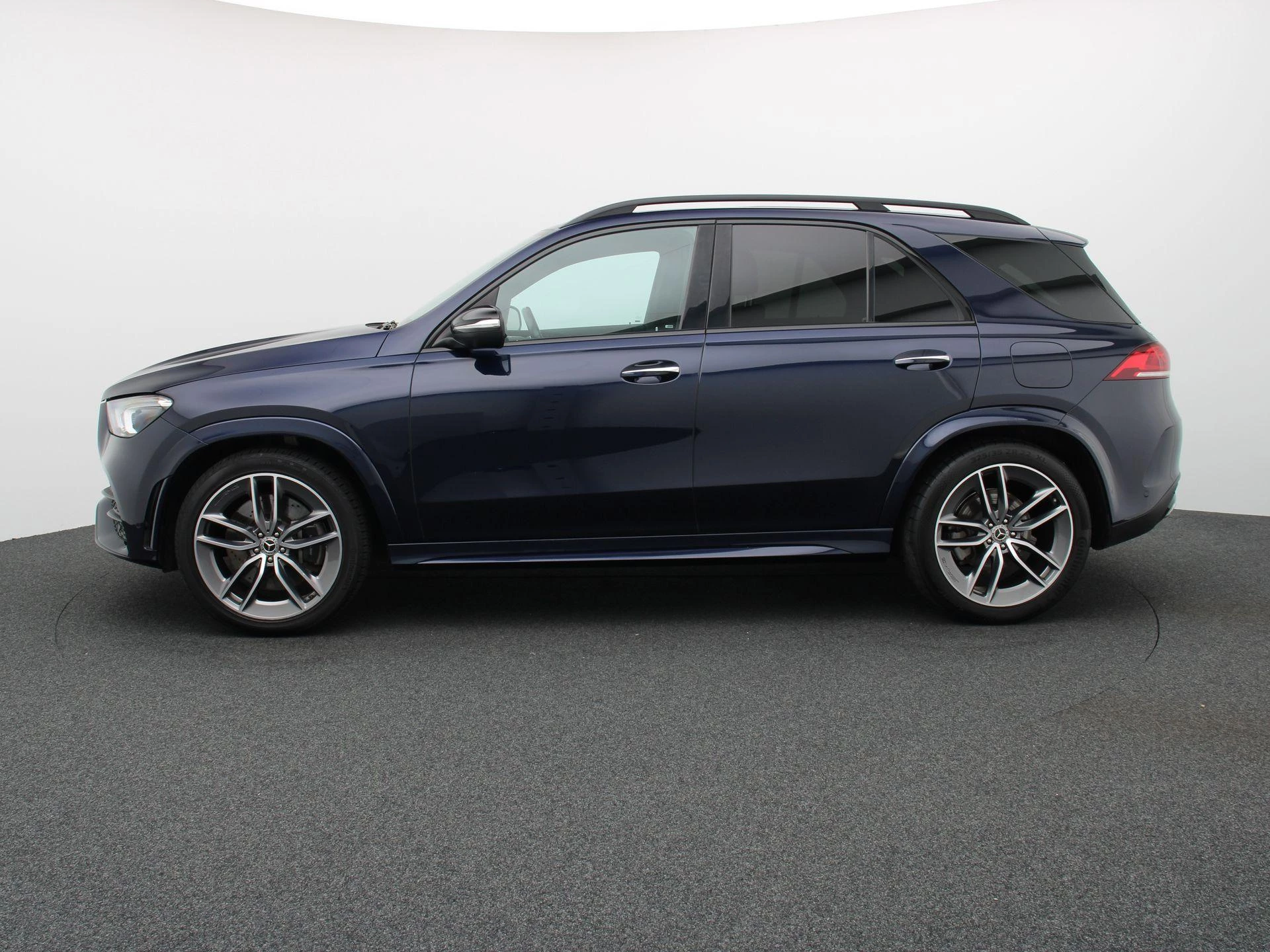 Mercedes-Benz-GLE-image-3
