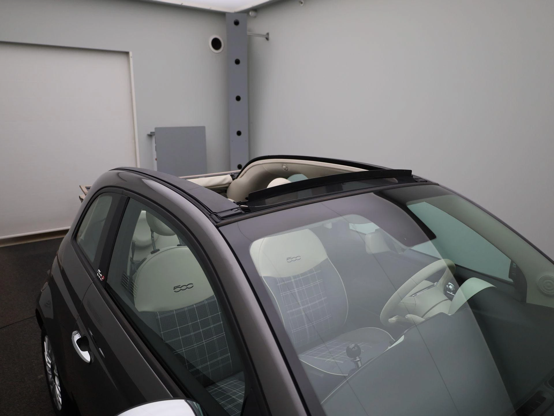 Fiat 500C 1.0 Hybrid Lounge