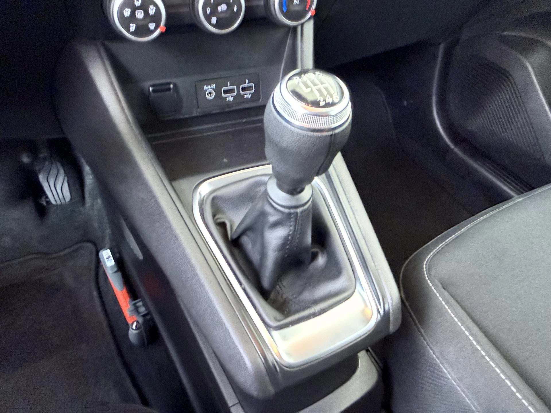 Renault-Captur-image-14