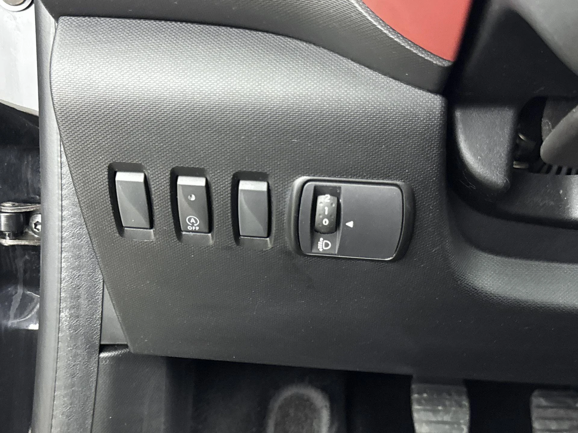 Renault-Twingo-image-18
