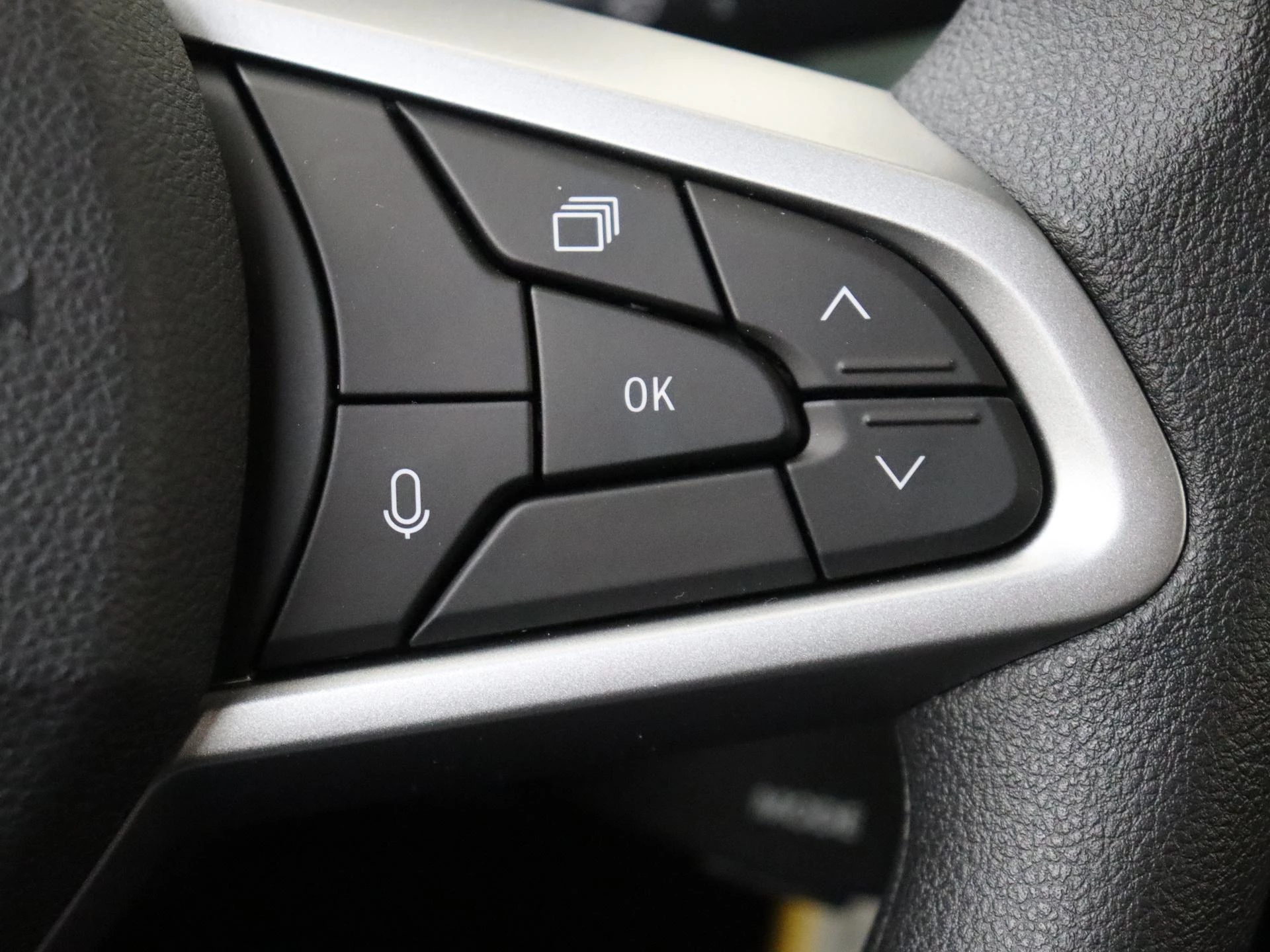 Dacia-Spring-image-13