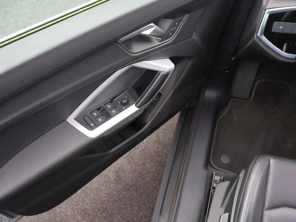 Audi-Q3-image-11