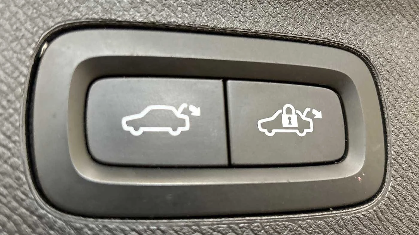 Volvo-XC90-image-17