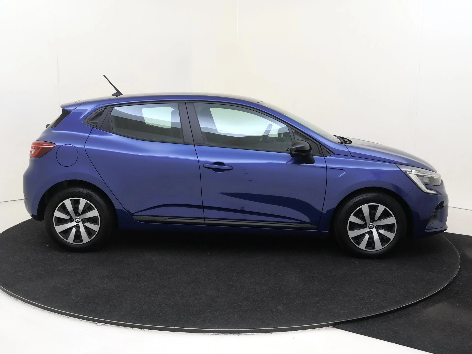 Renault-Clio-image-5