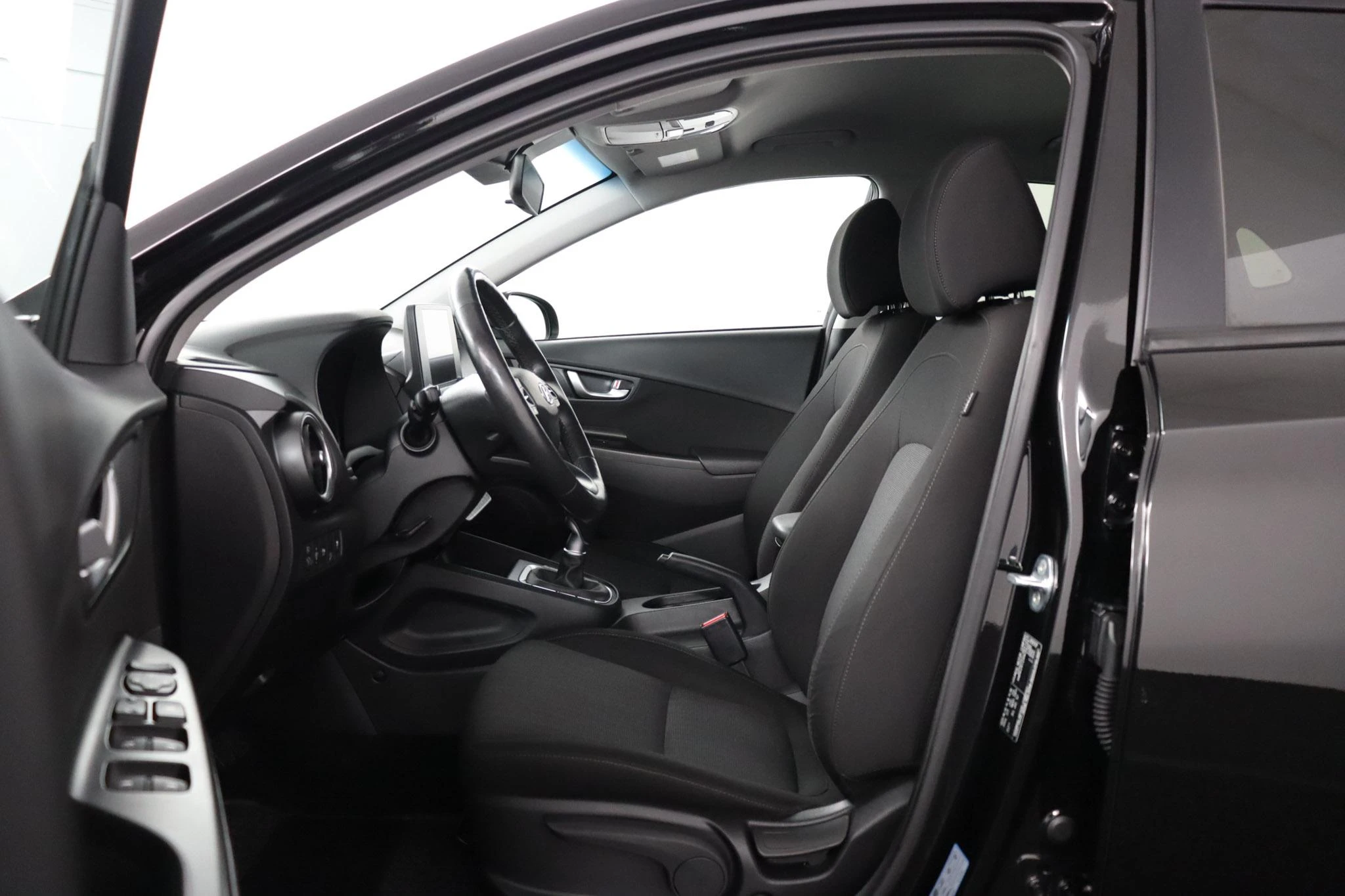 Hyundai-Kona-image-13