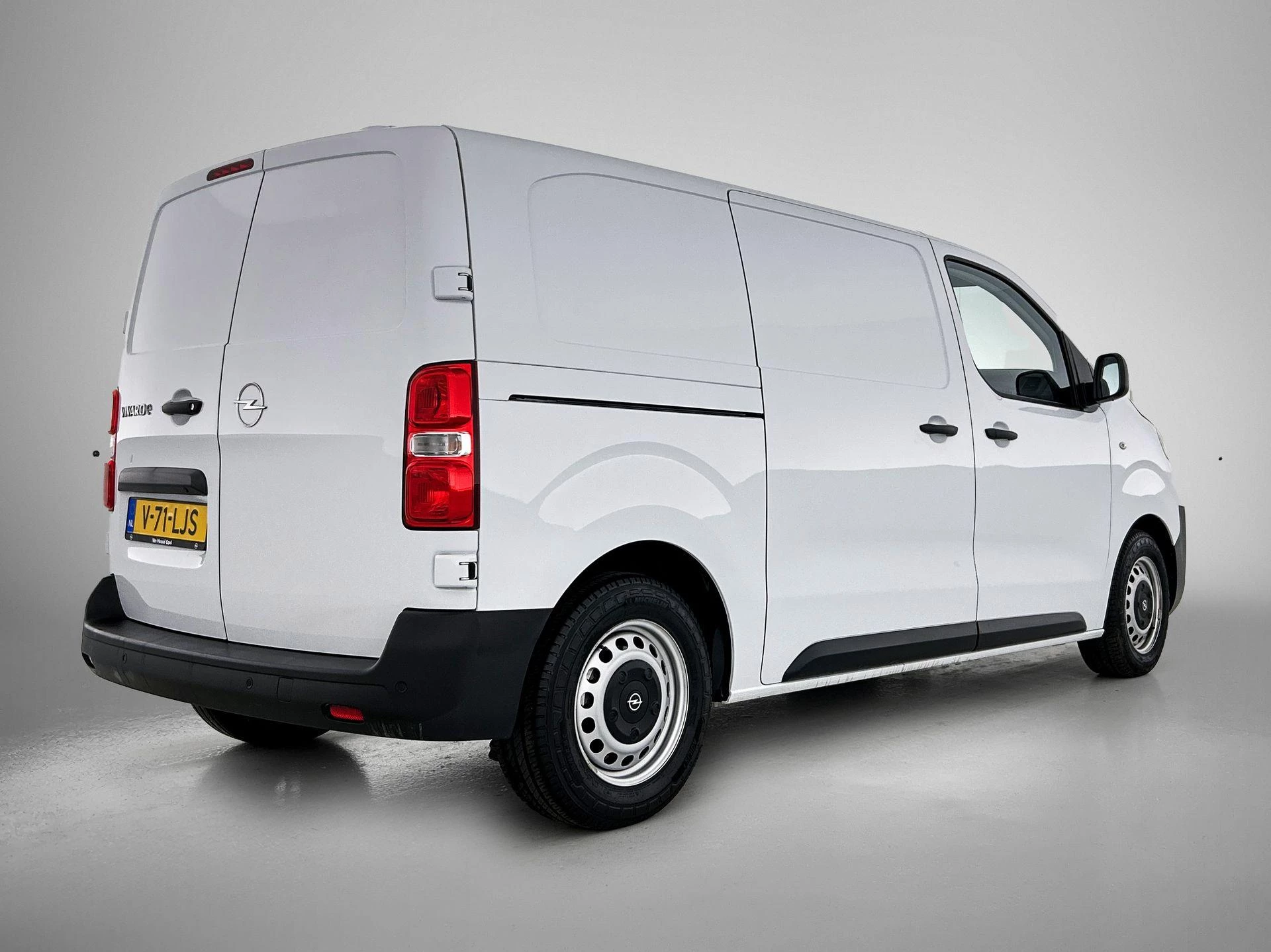 Opel-Vivaro-e-image-3