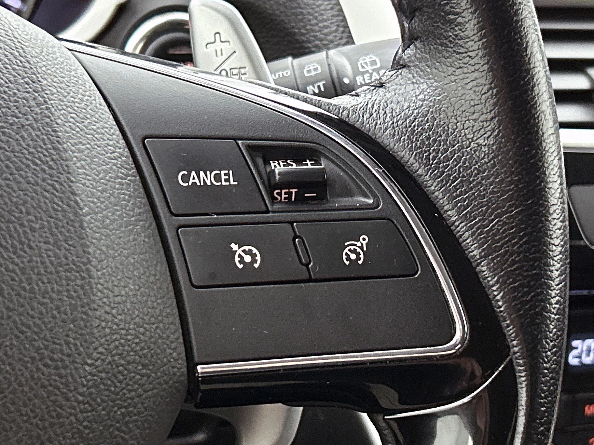 Mitsubishi-Eclipse Cross-image-5
