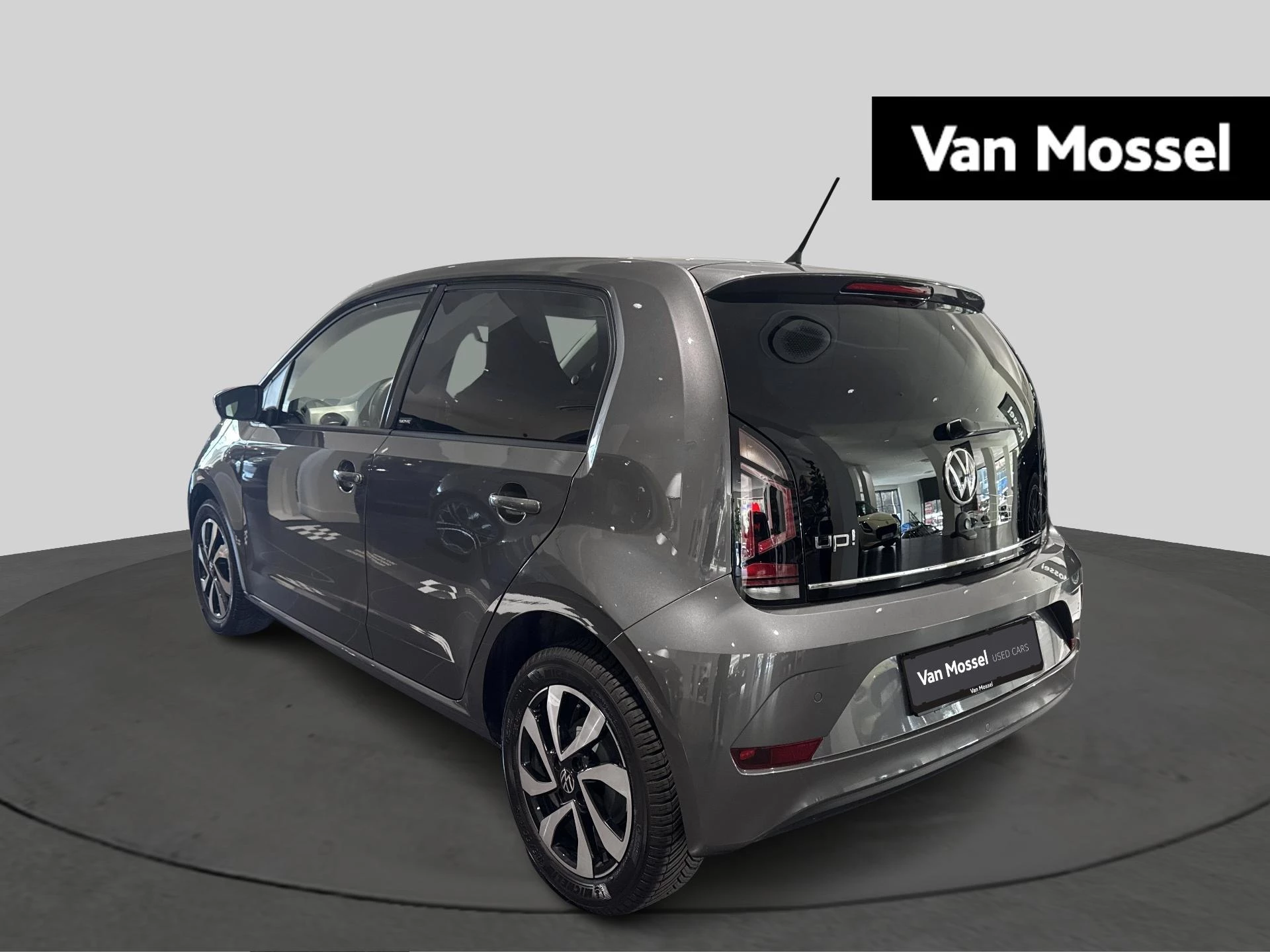 Volkswagen-up!-image-3