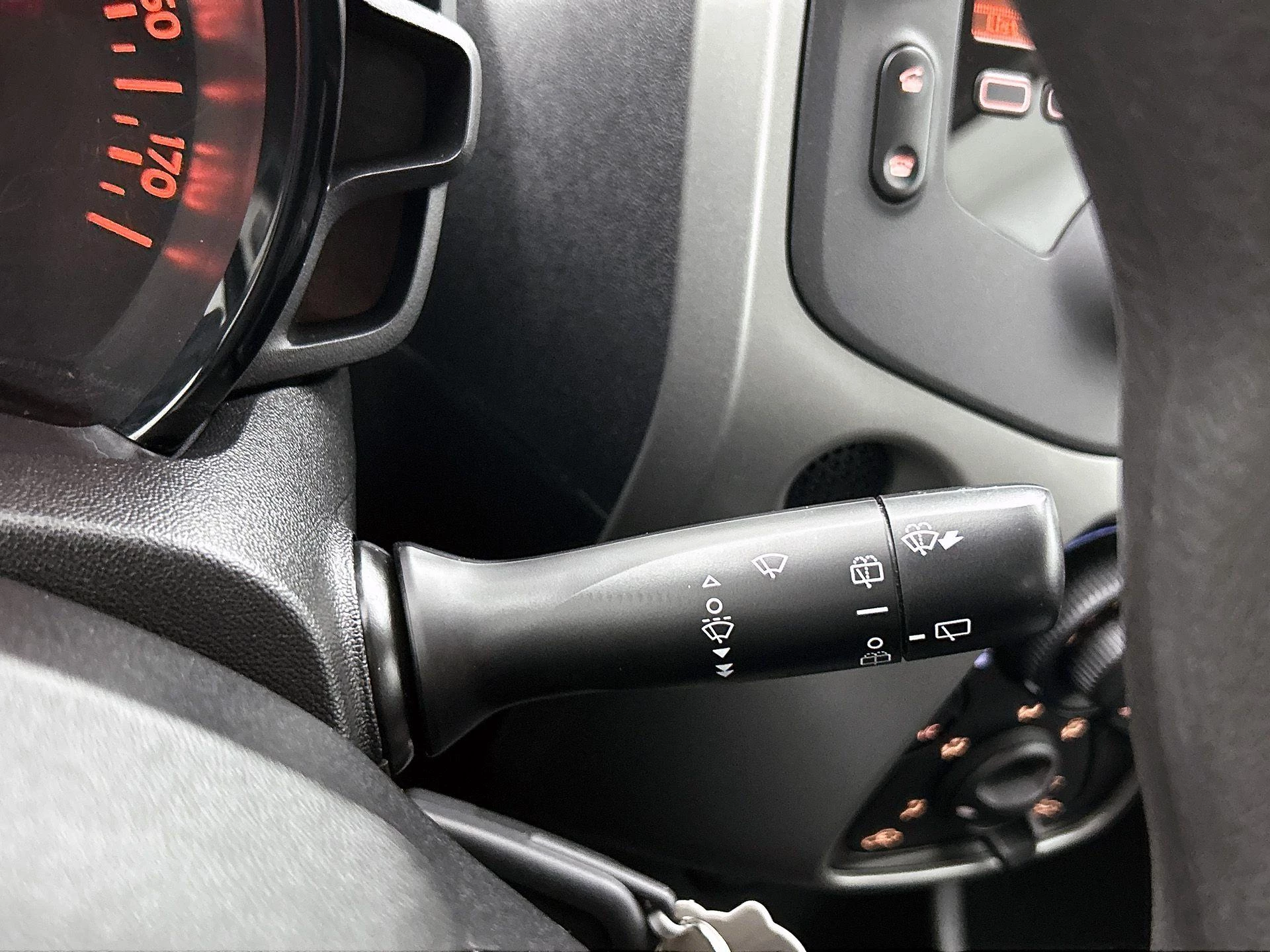 Peugeot-108-image-6