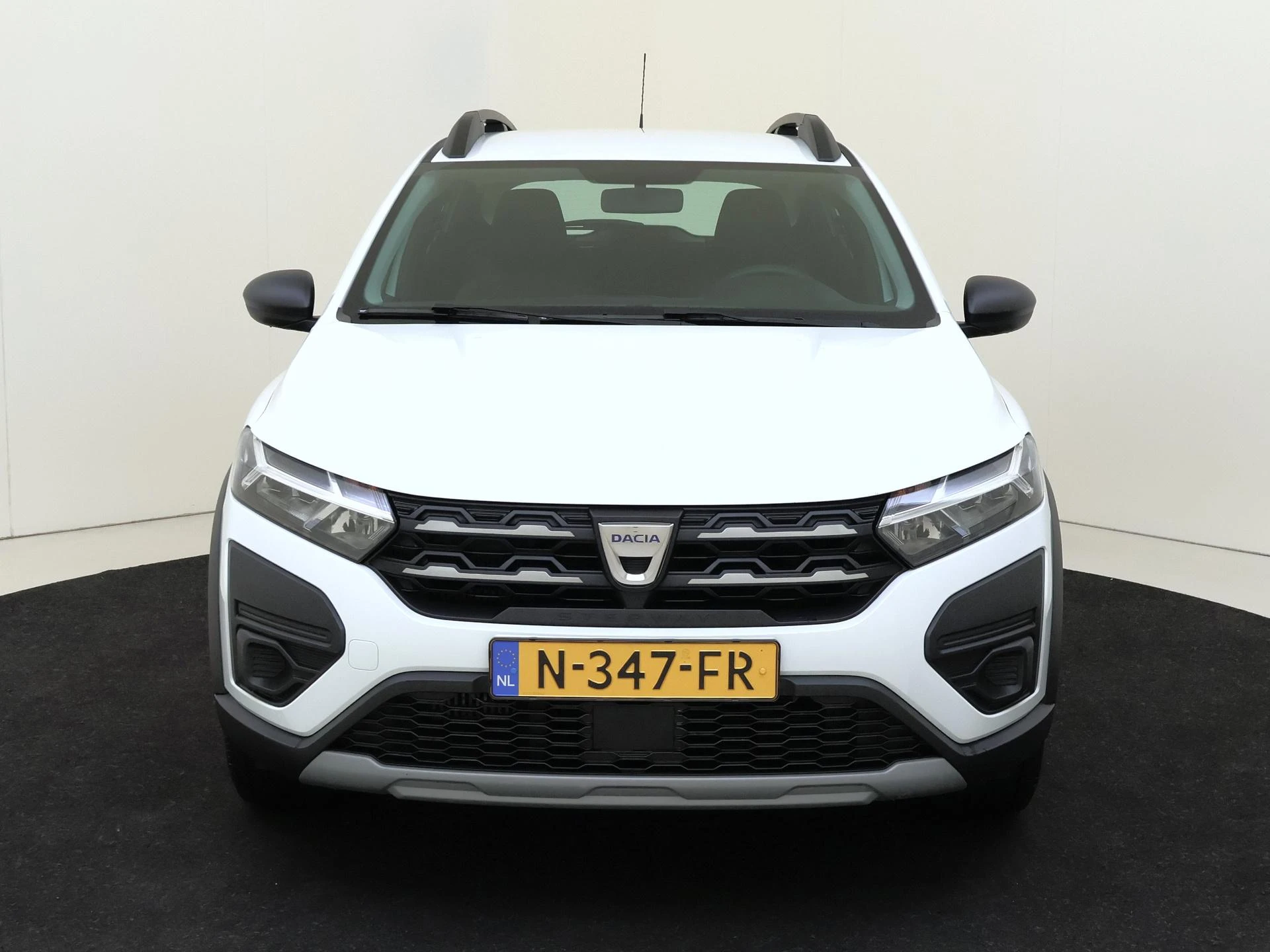 Dacia-Sandero Stepway-image-5