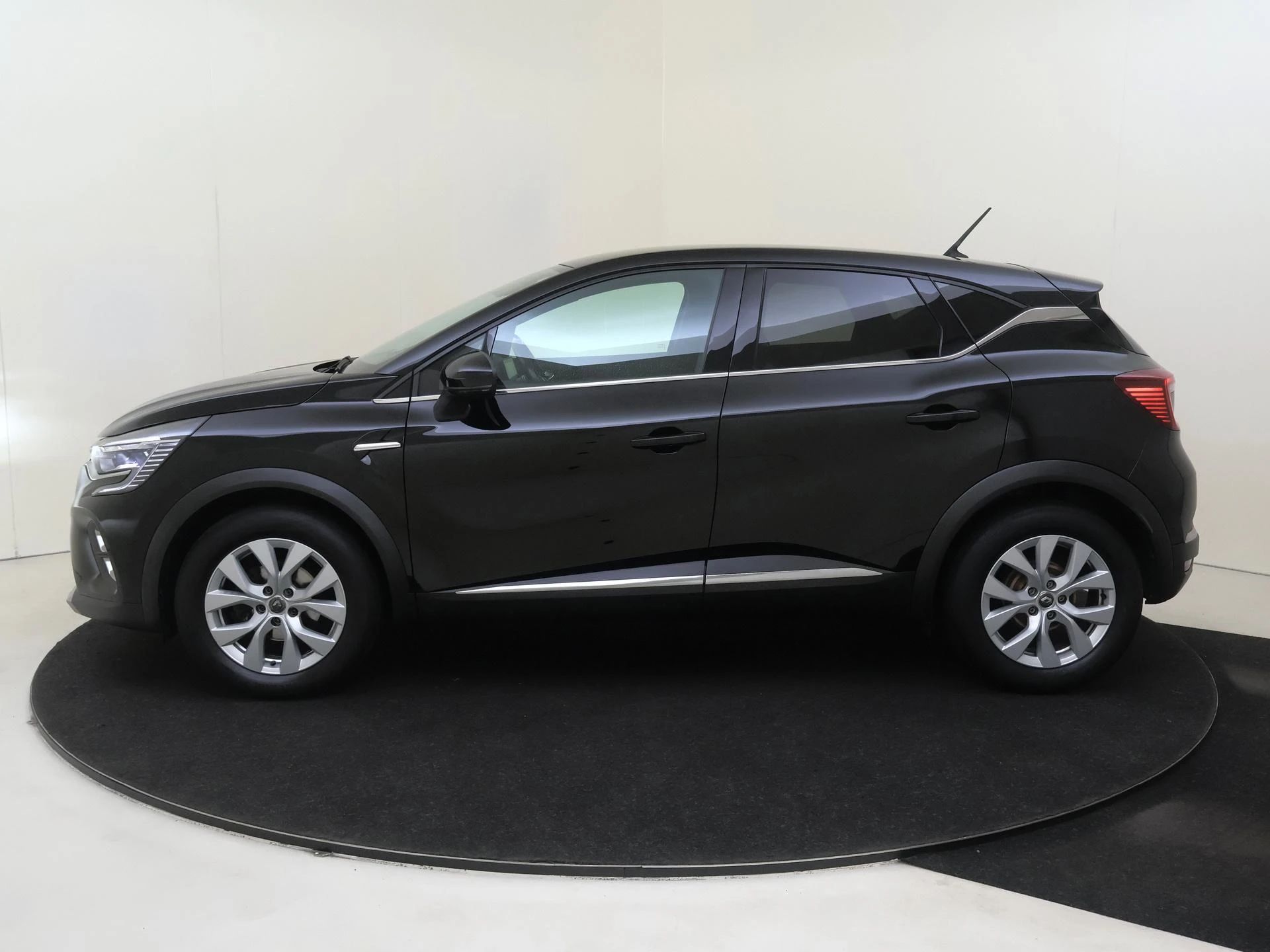 Renault-Captur-image-7