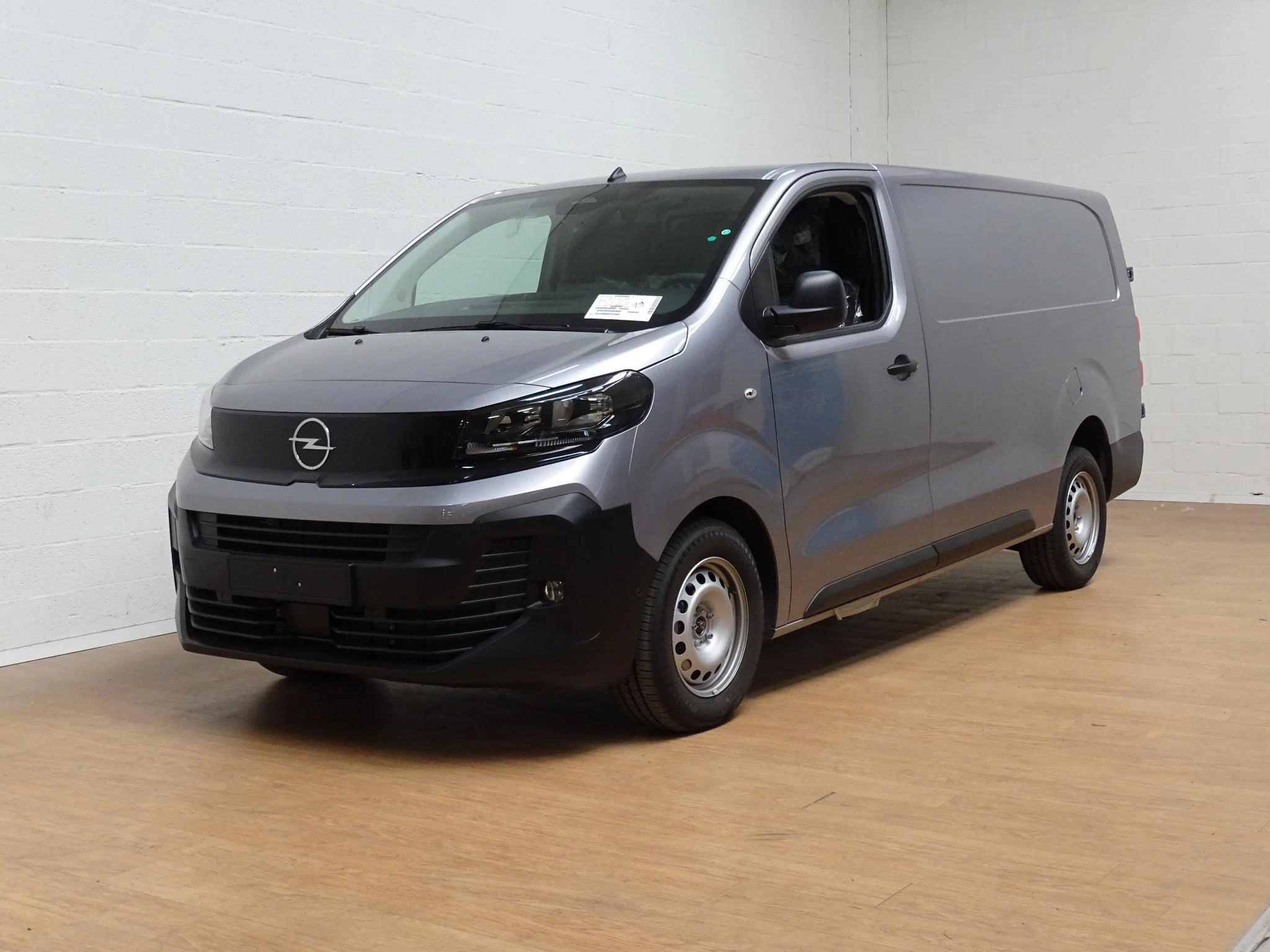 Opel-Vivaro-image-3