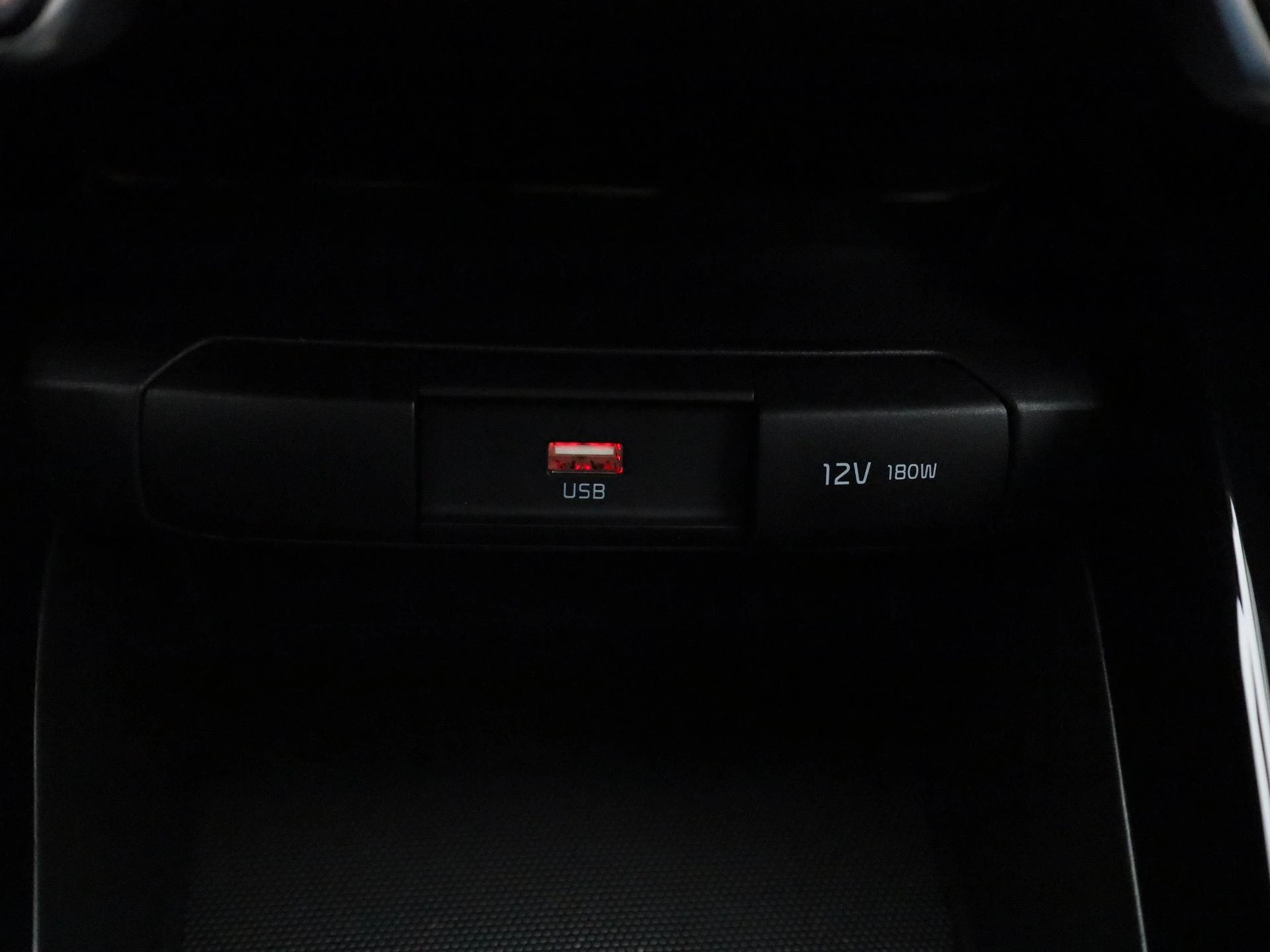 Kia Stonic 1.0 T-GDi MHEV DynamicPlusLine