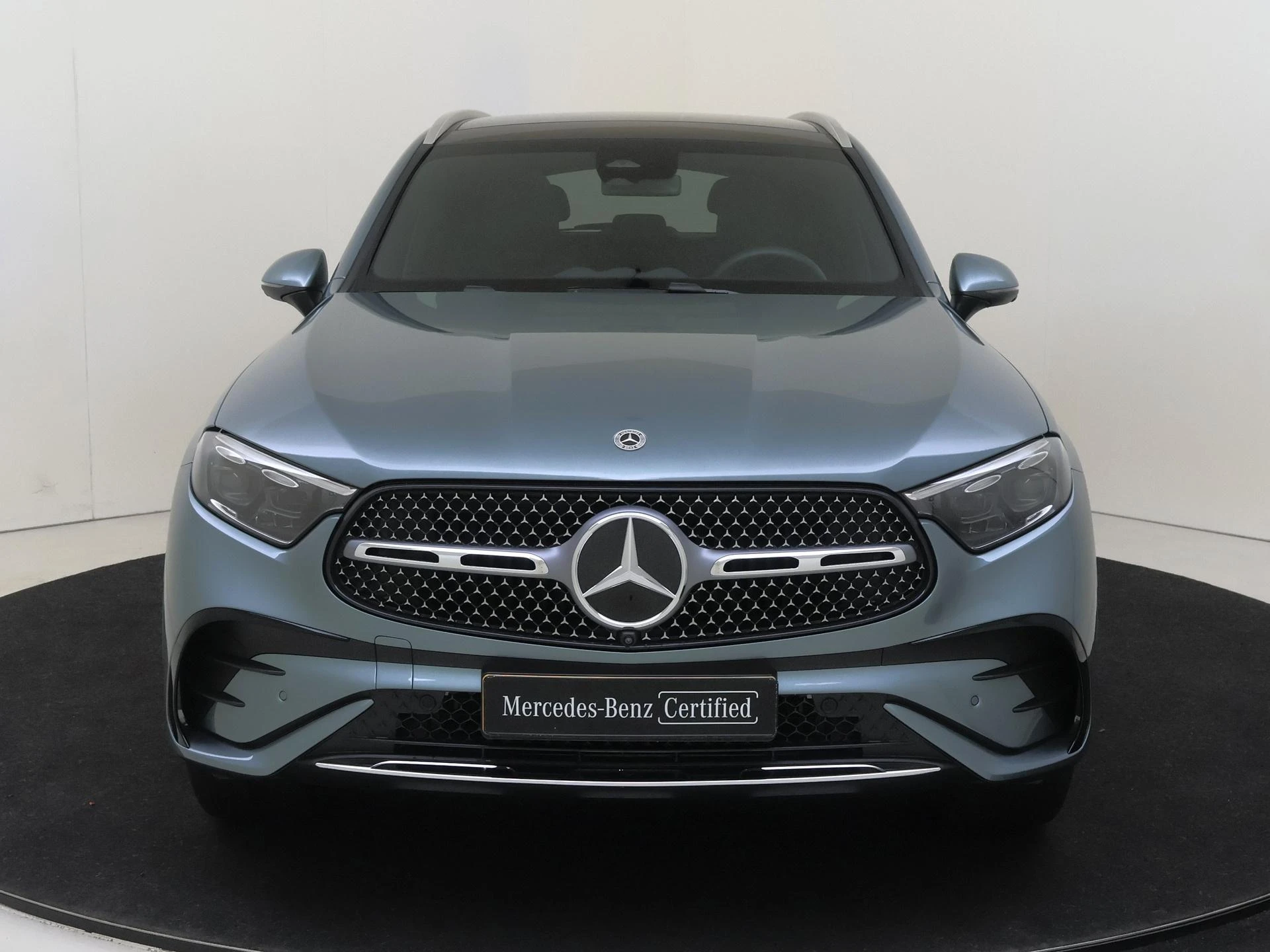 Mercedes-Benz-GLC-image-5