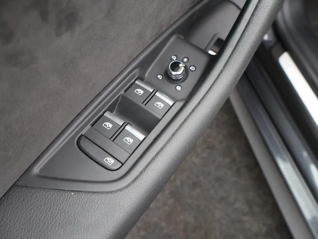 Audi A5 Sportback CNG Audi A5 Sportback Business Edition 2.0TFSI CNG 170PK *AUTOMAAT*ALCANTARA*TREKHAAK*CAMERA*PDC*CRUISE*...*