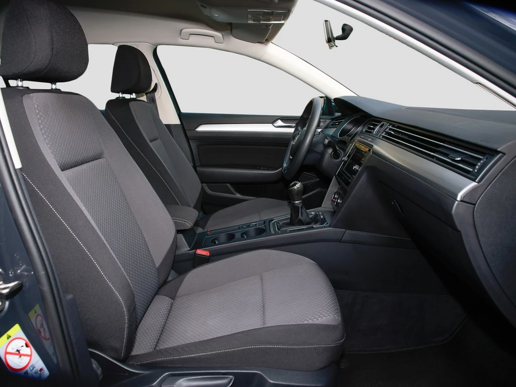 Volkswagen Passat 1.4 TSI Trendline Klima., PDC, 16"Alu., Composition Color,