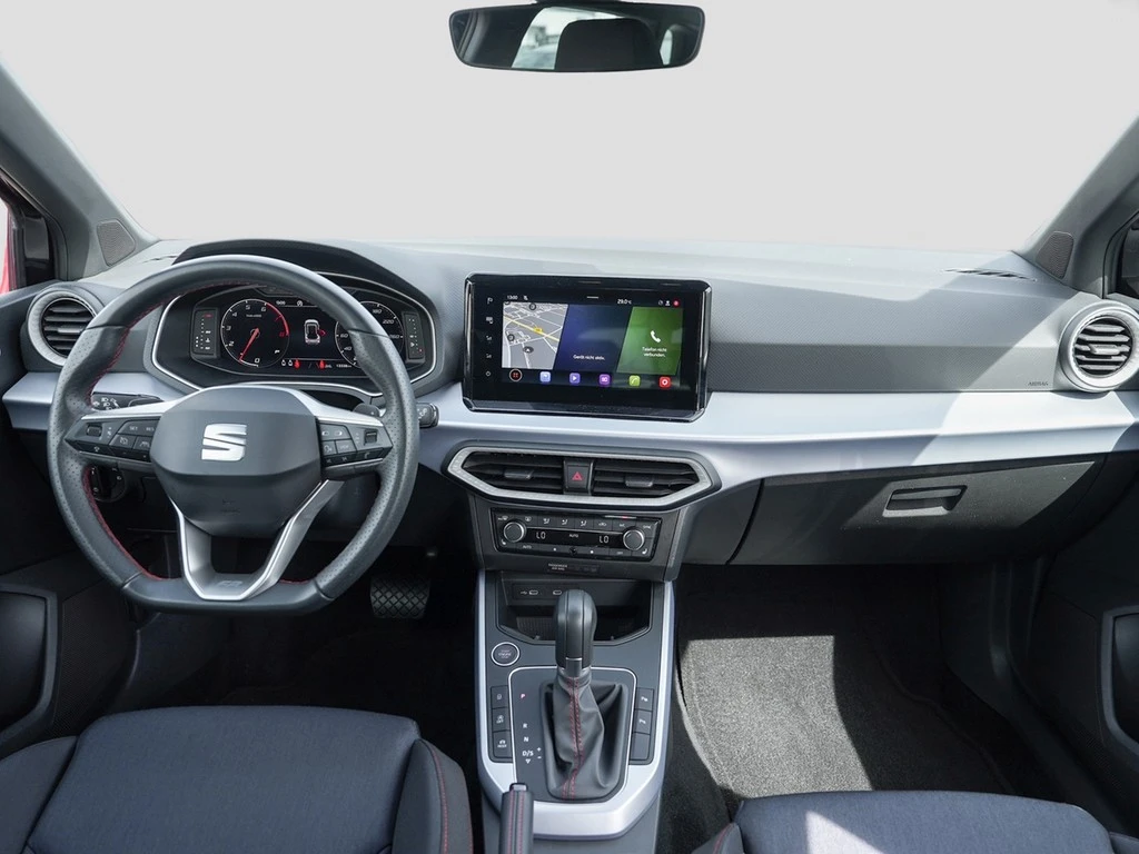 SEAT-Arona-image-10