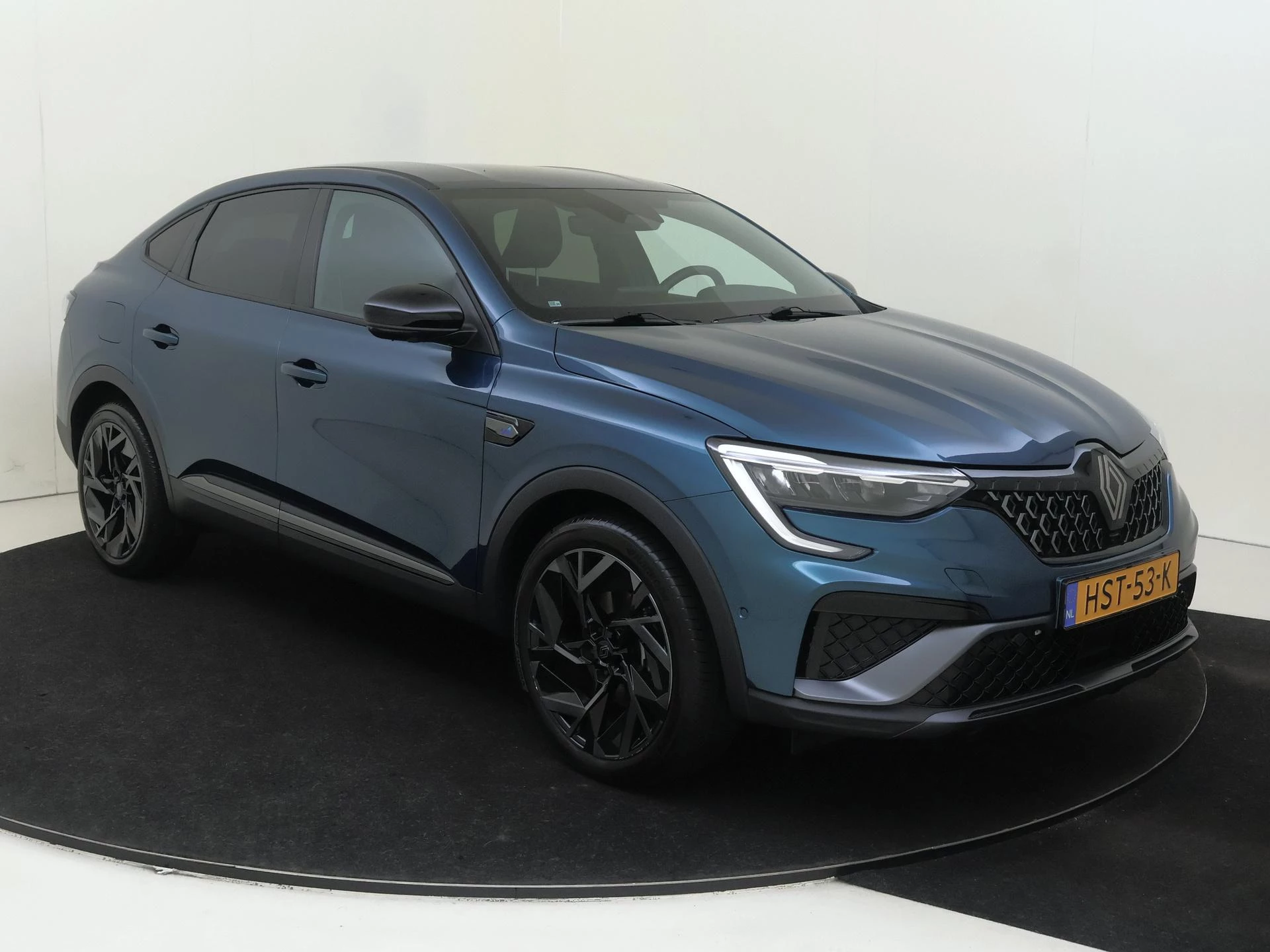 Renault-Arkana-image-1