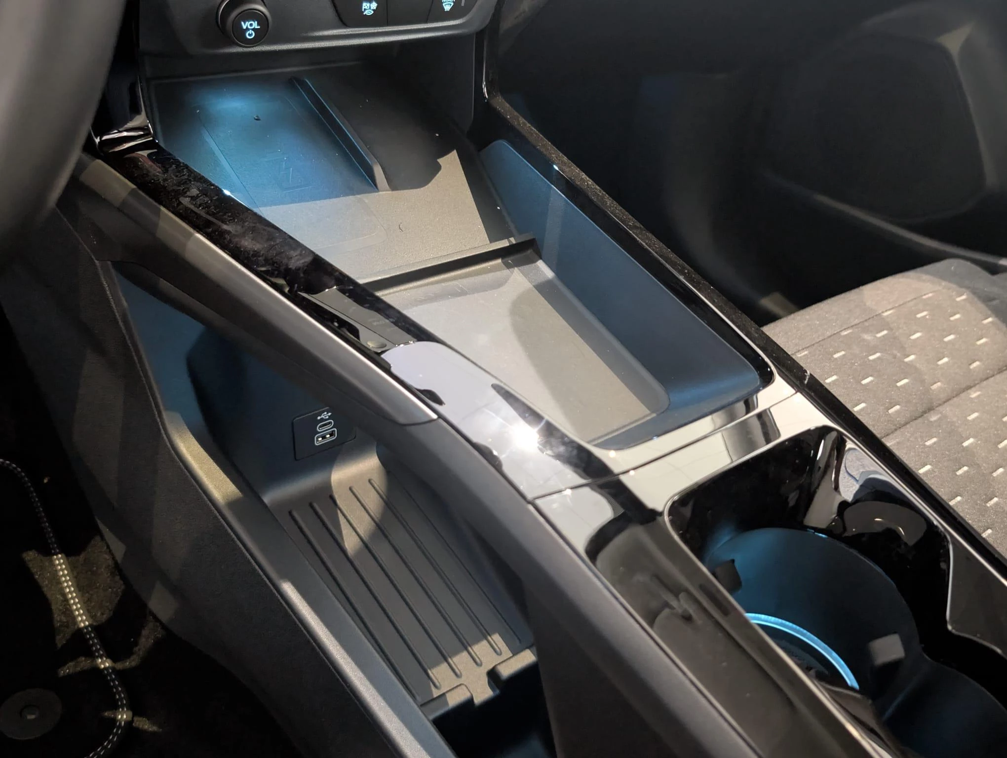 Ford-Puma Gen-E-image-33