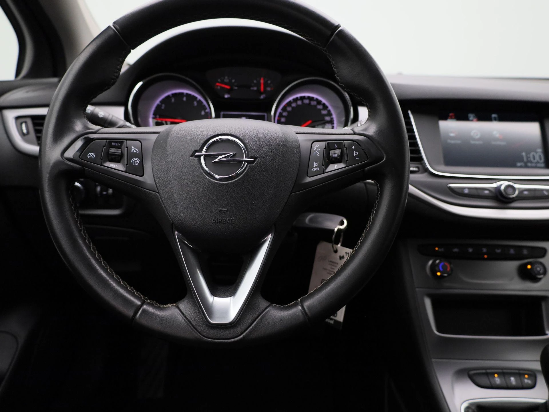 Opel-Astra-image-6