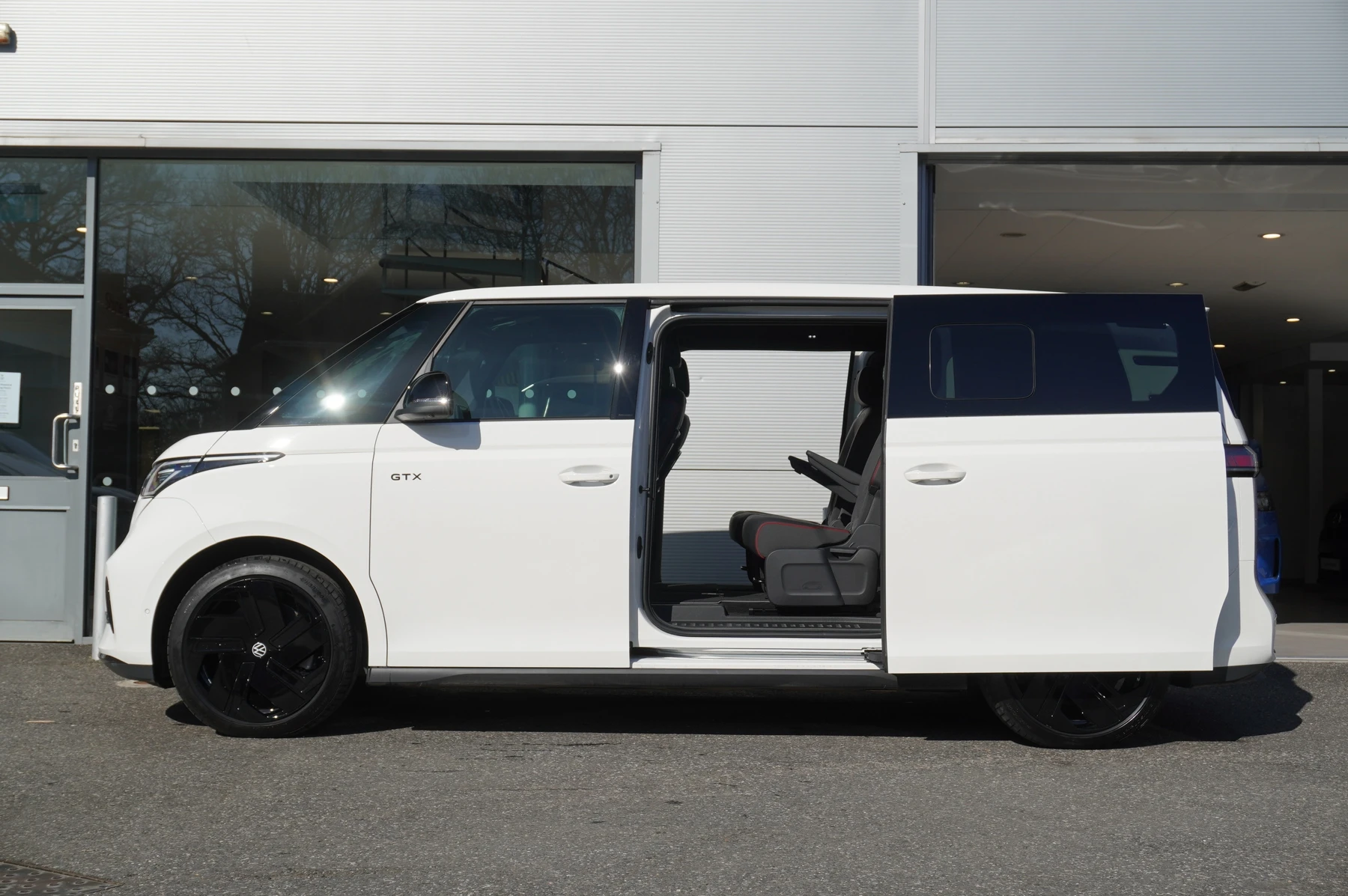 Volkswagen-ID. Buzz-image-50